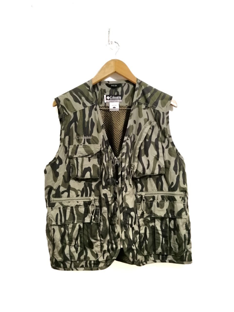 Columbia Utility Vest Camouflage Design 19
