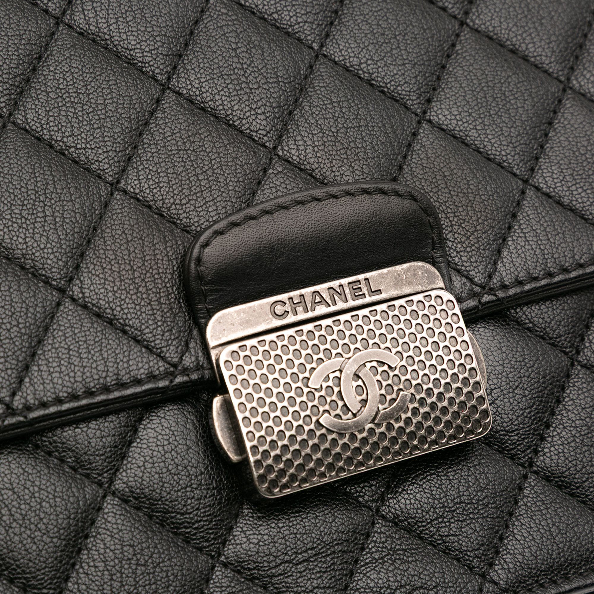 Chanel Chanel Medium Quilted Goatskin CC University Flap Size ONE SIZE - 8 Thumbnail