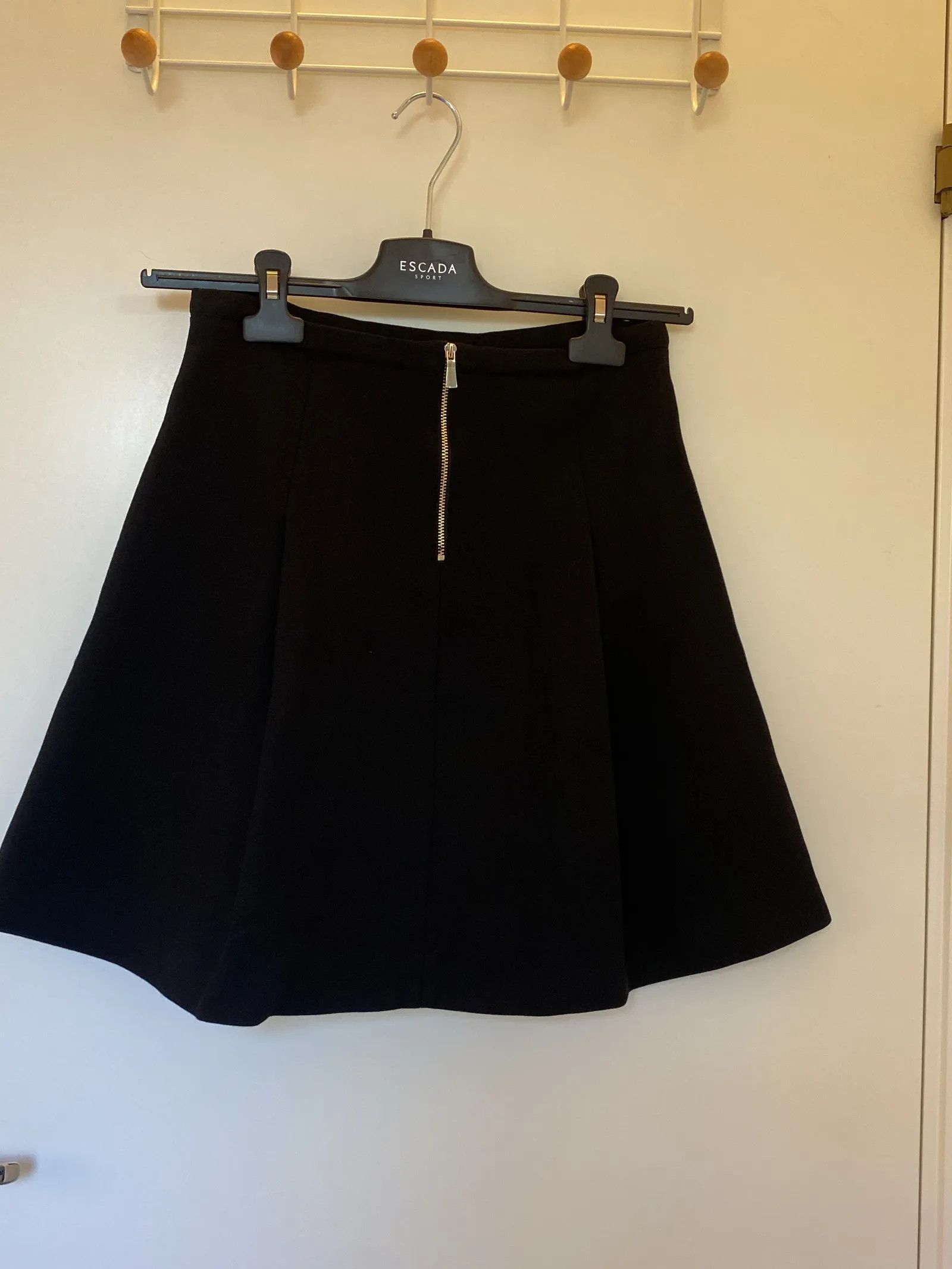 Marella Marella Skirt Size 26" / US 2 / IT 38 - 2 Thumbnail