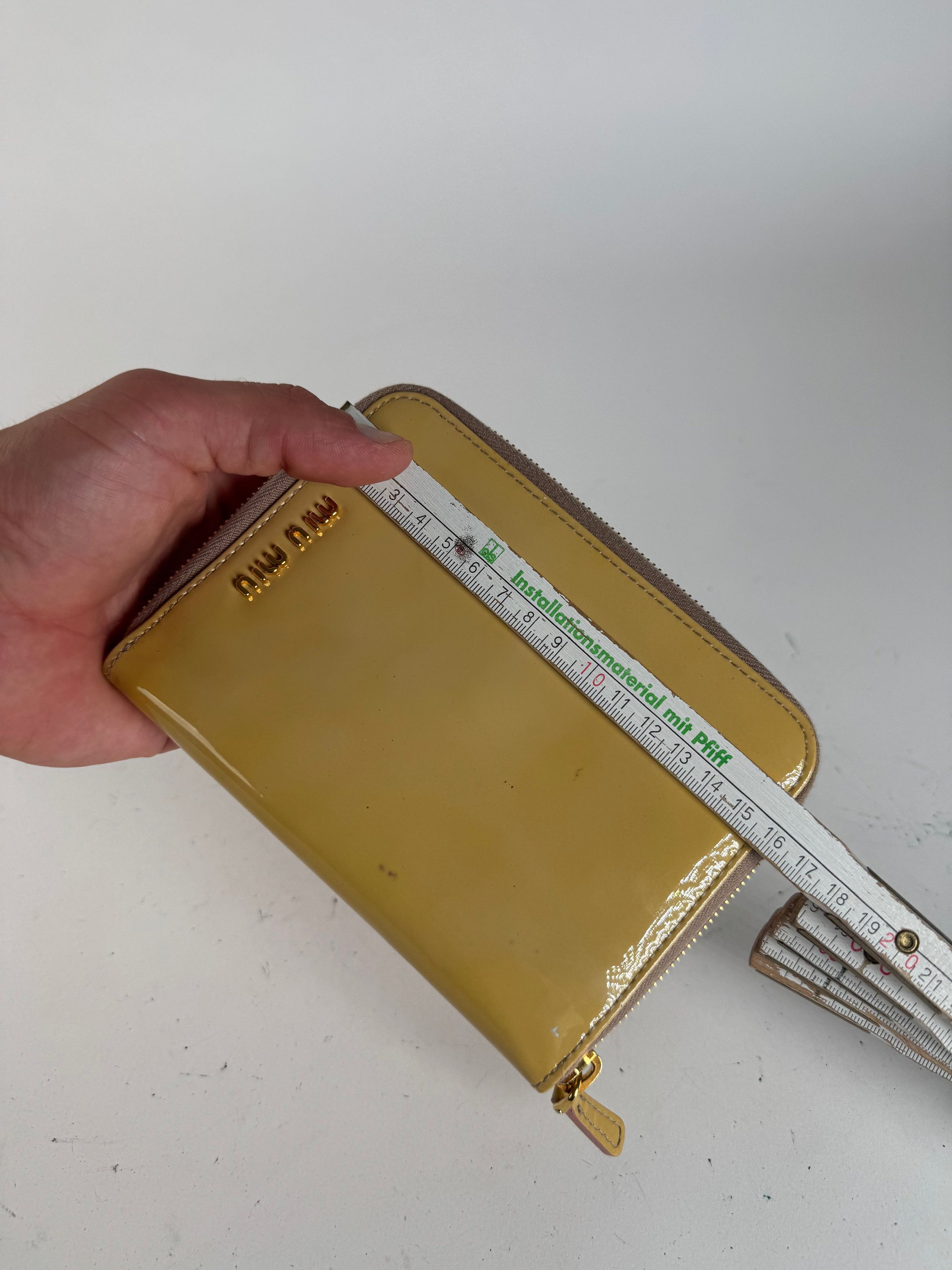 Miu Miu Vintage patent leather Organizer yellow Size ONE SIZE - 9 Thumbnail