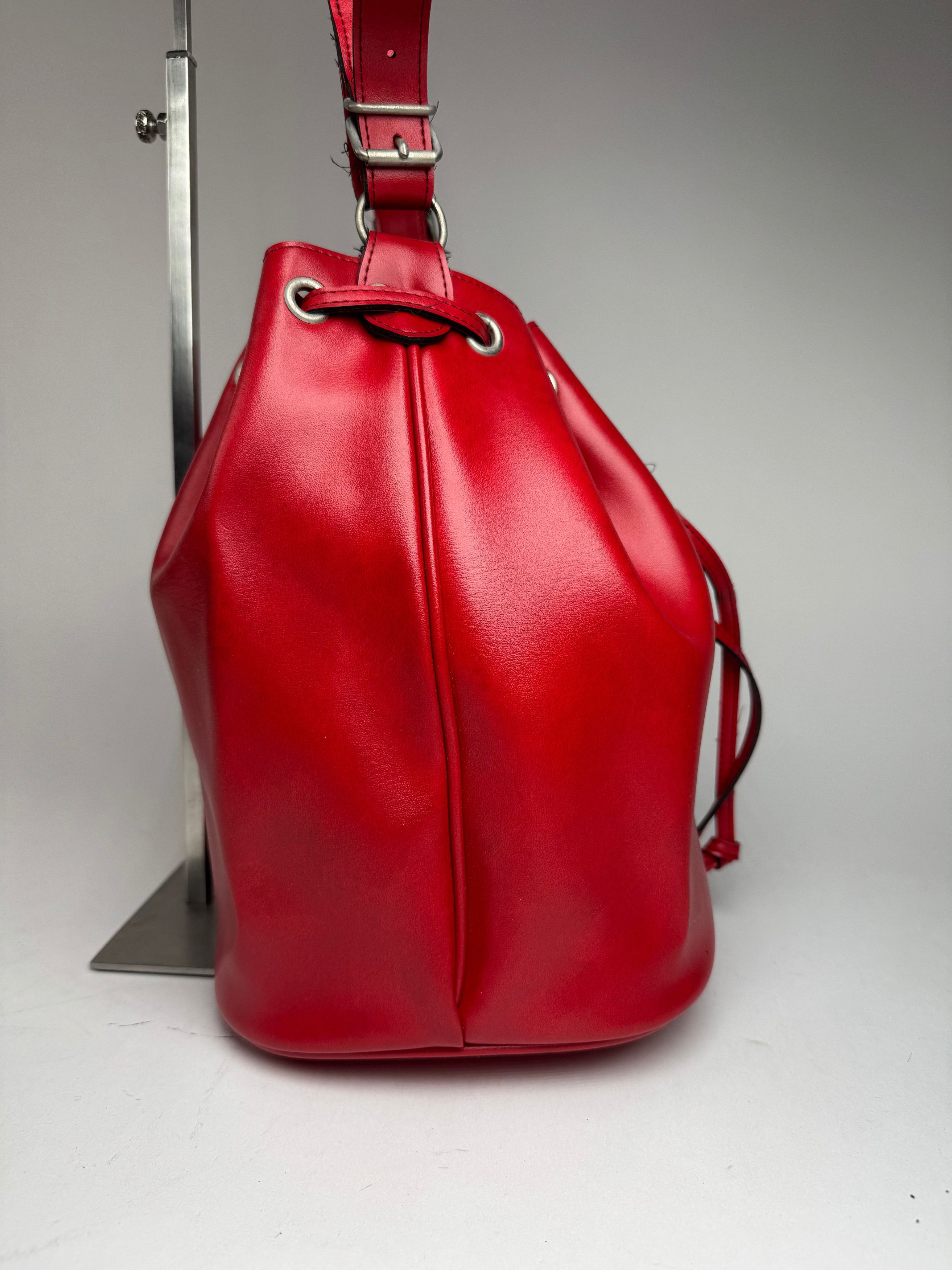 Comme des Garcons Vintage Comme Des Garçons Shoulder Bucket Bag Red Size ONE SIZE - 2 Thumbnail
