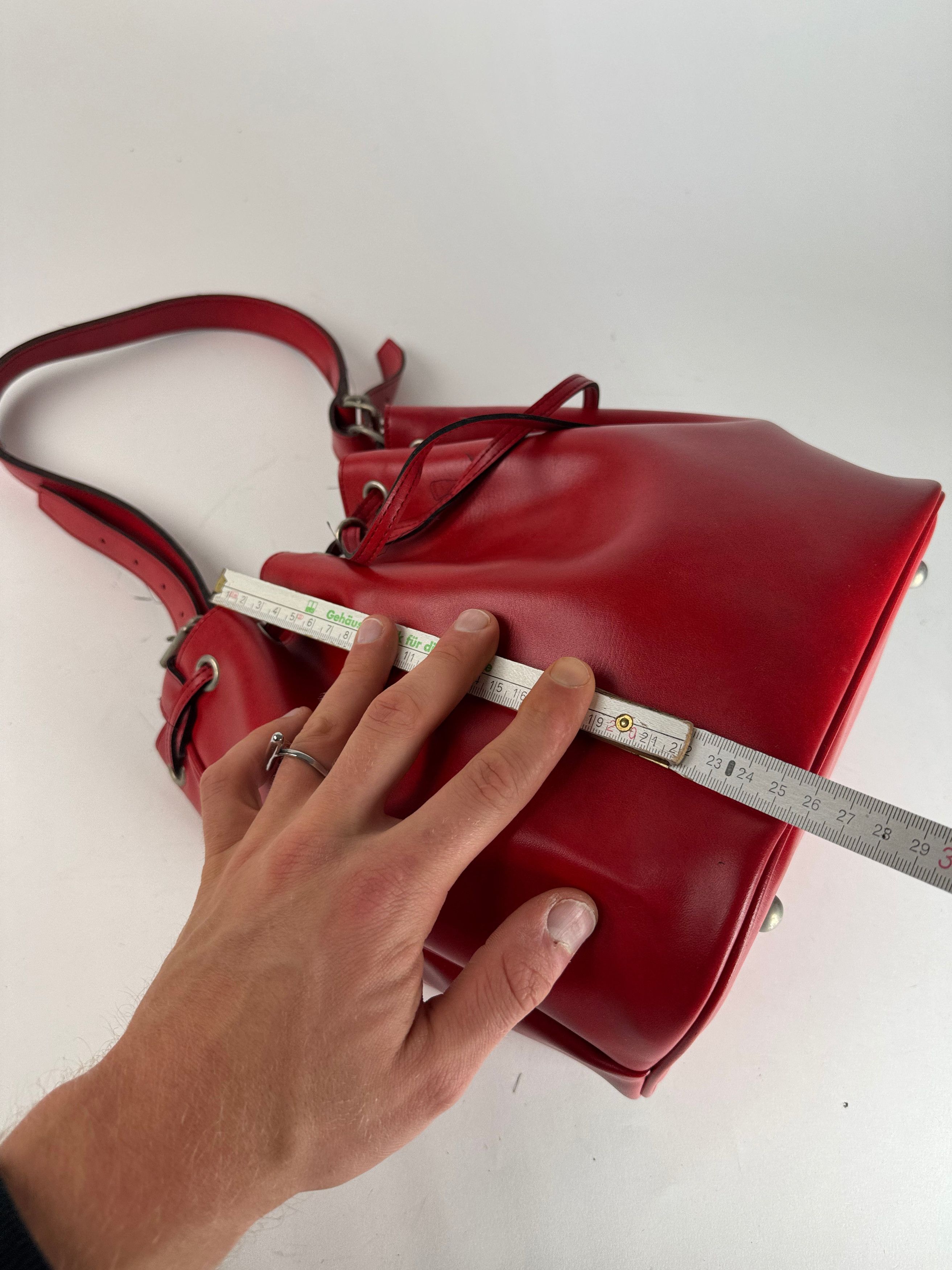 Comme des Garcons Vintage Comme Des Garçons Shoulder Bucket Bag Red Size ONE SIZE - 12 Thumbnail