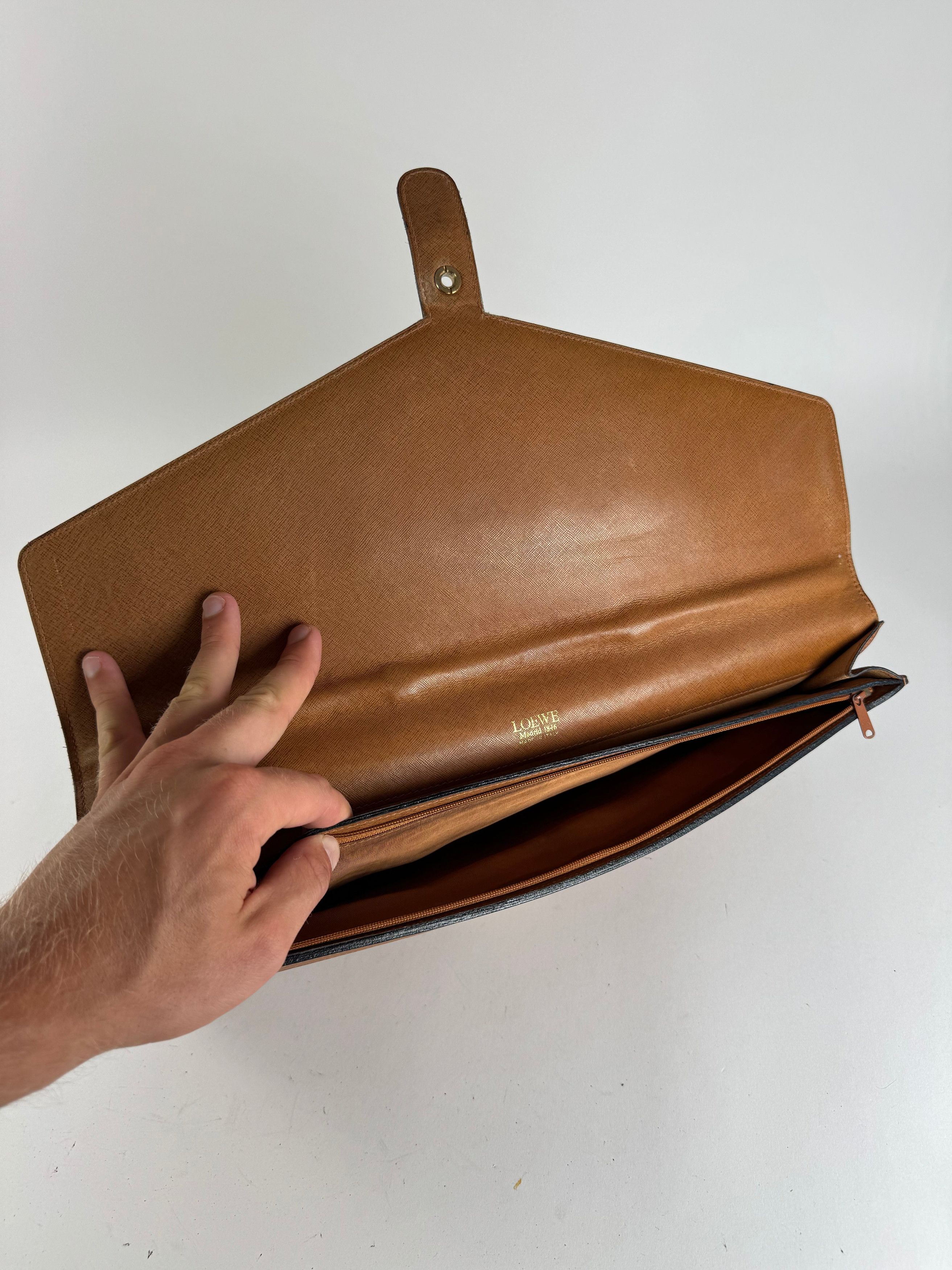 Loewe Vintage Madrid LEATHER Briefcase camel Size ONE SIZE - 3 Thumbnail