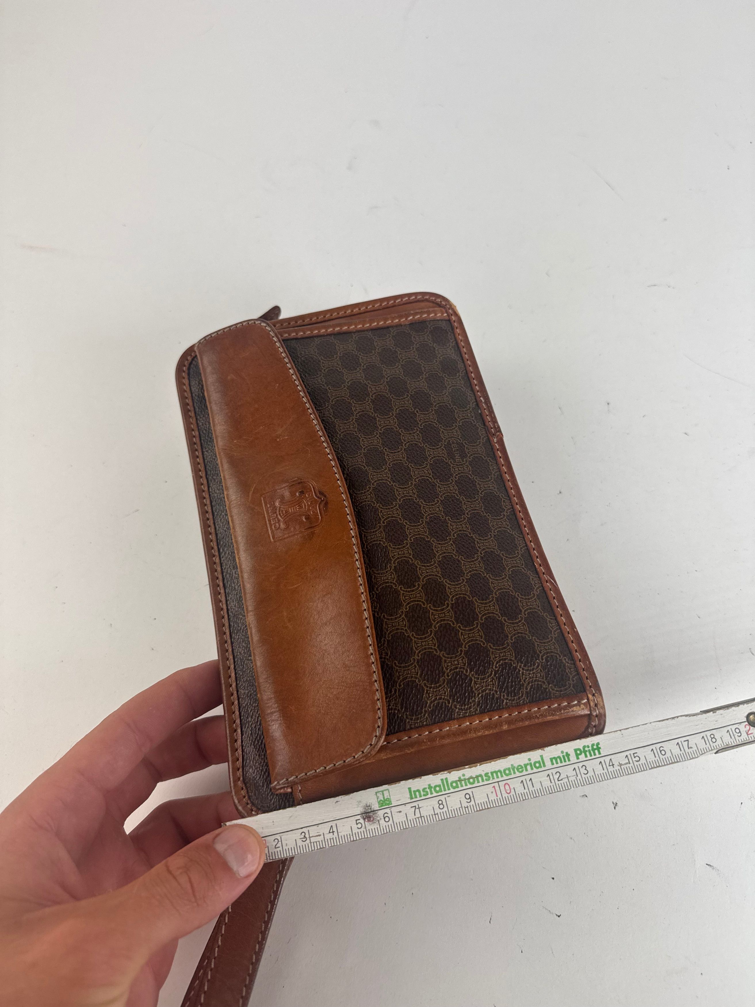 Celine Vintage Paris Triomphe Monogram Leather Clutch brown Size ONE SIZE - 11 Thumbnail