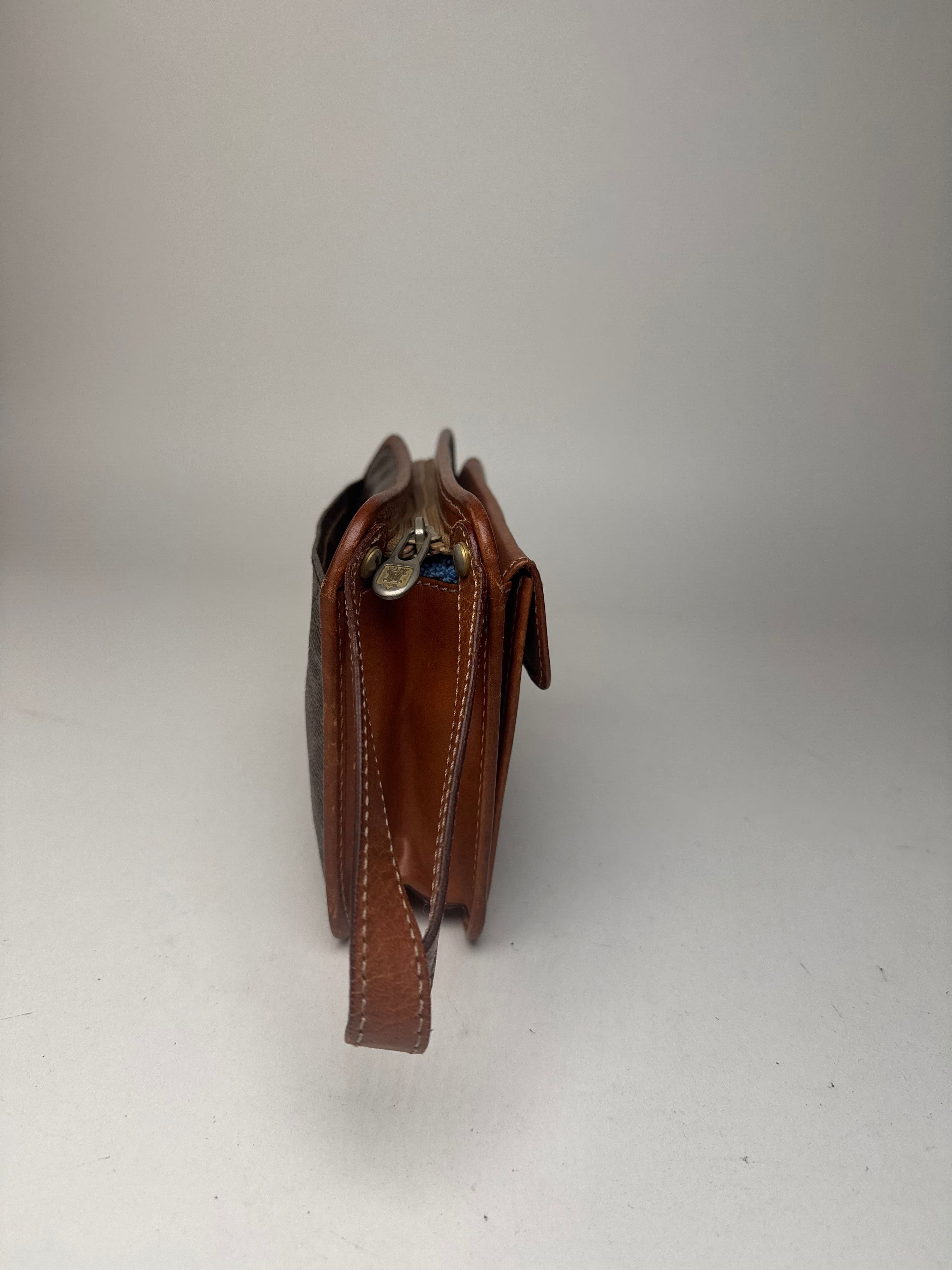 Celine Vintage Paris Triomphe Monogram Leather Clutch brown Size ONE SIZE - 7 Thumbnail