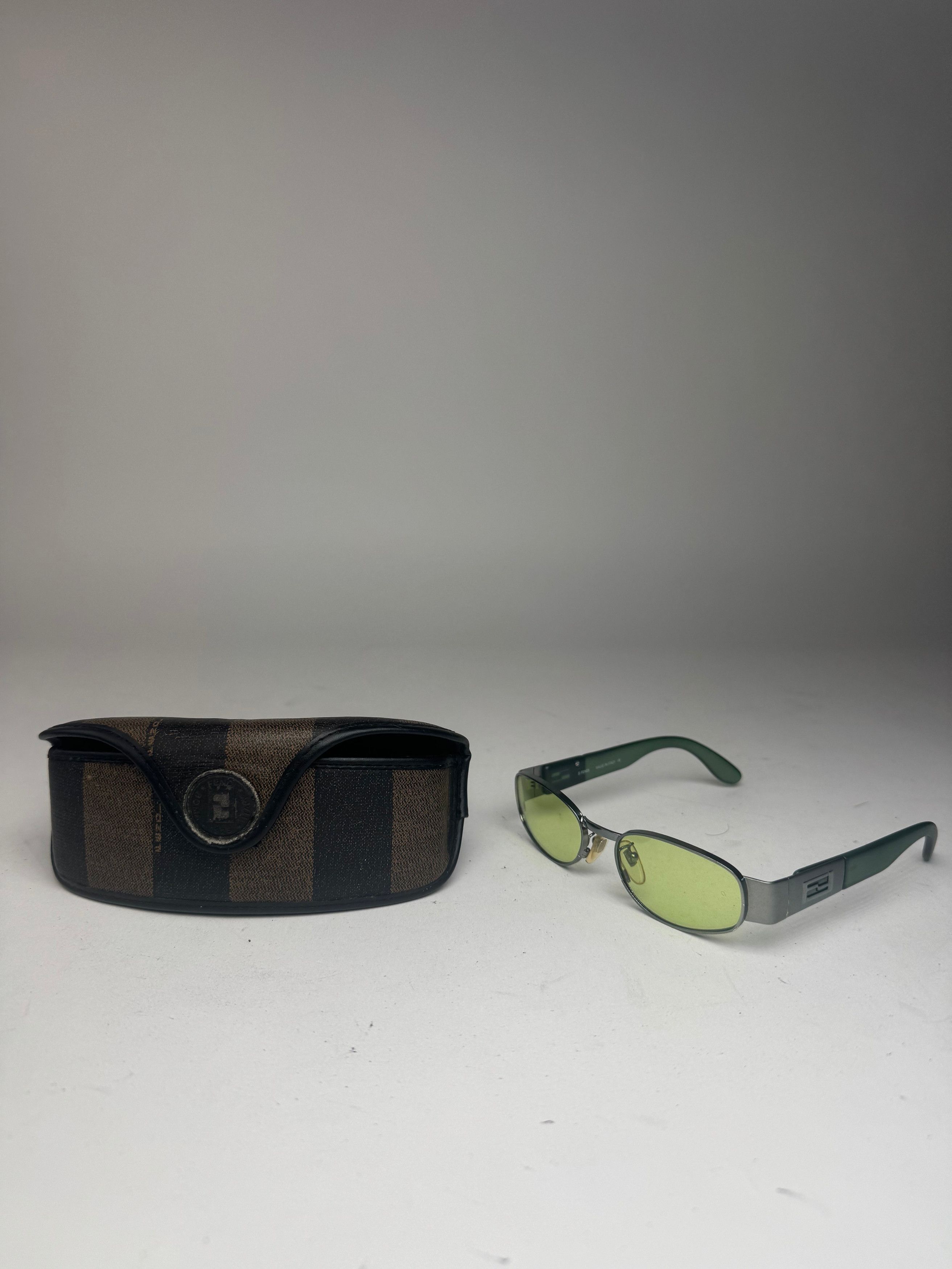 Fendi Vintage Roma Retro Sunglasses Green Size ONE SIZE - 10 Thumbnail