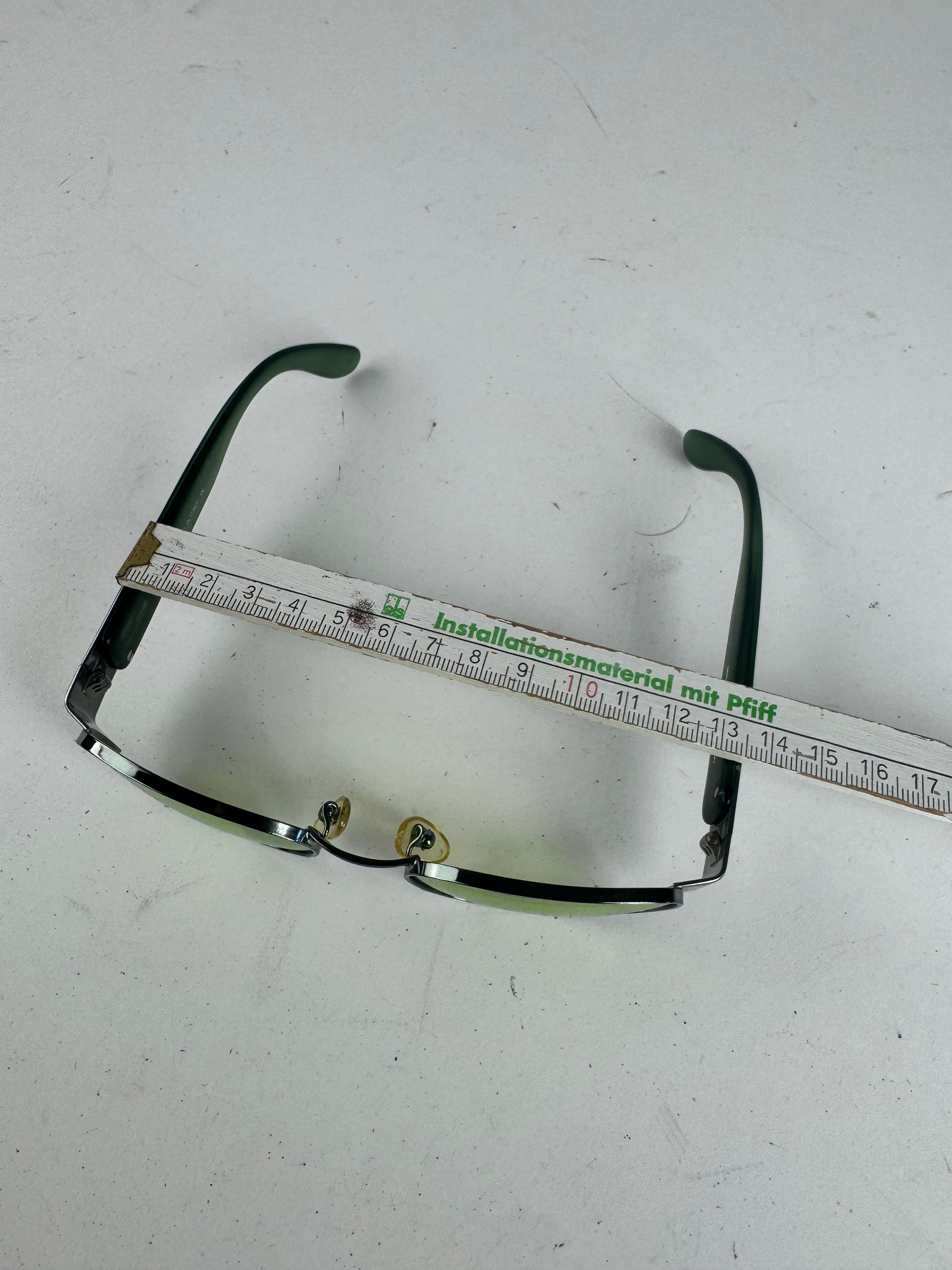 Fendi Vintage Roma Retro Sunglasses Green Size ONE SIZE - 3 Thumbnail