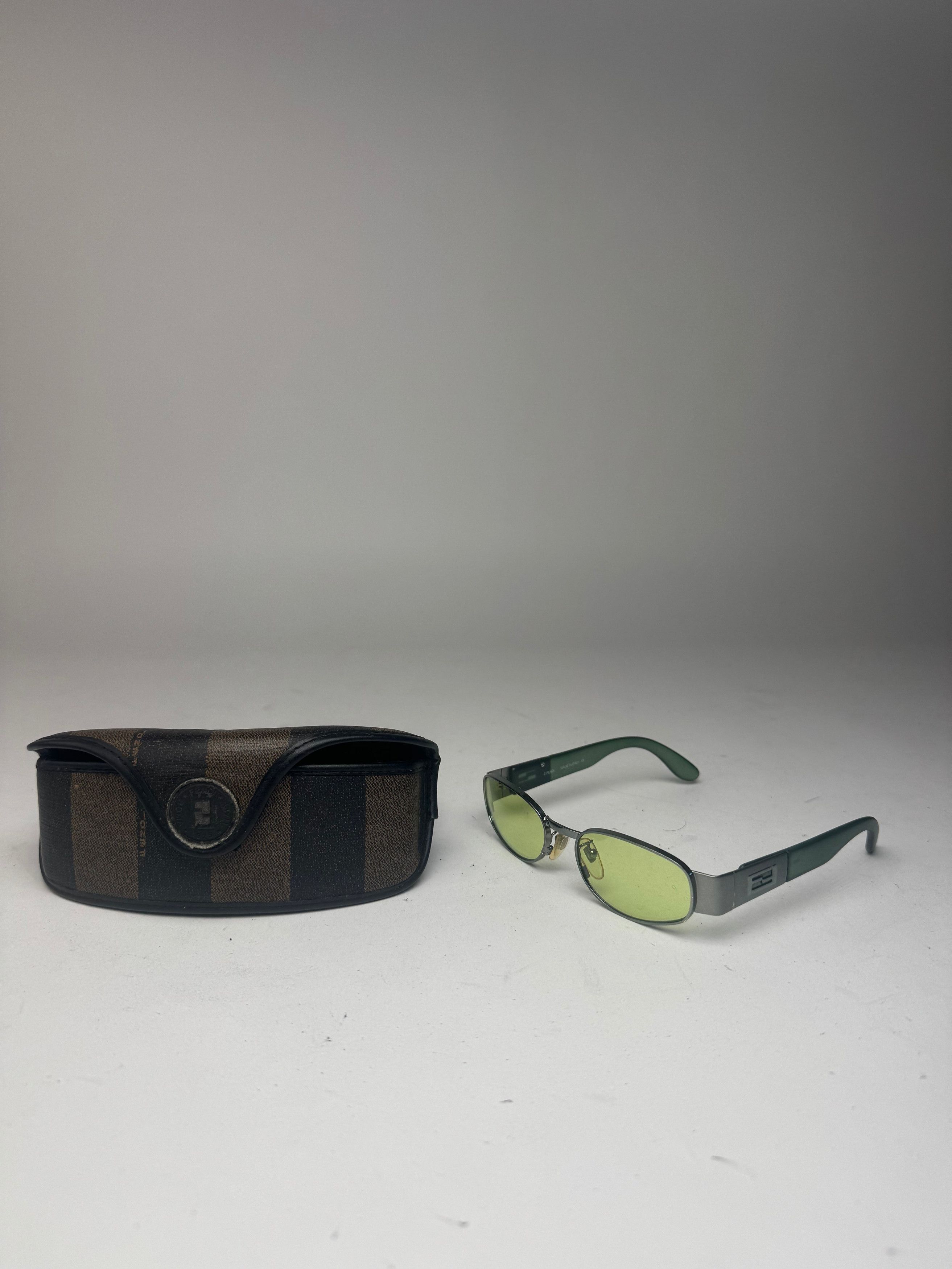 Fendi Vintage Roma Retro Sunglasses Green Size ONE SIZE - 2 Thumbnail