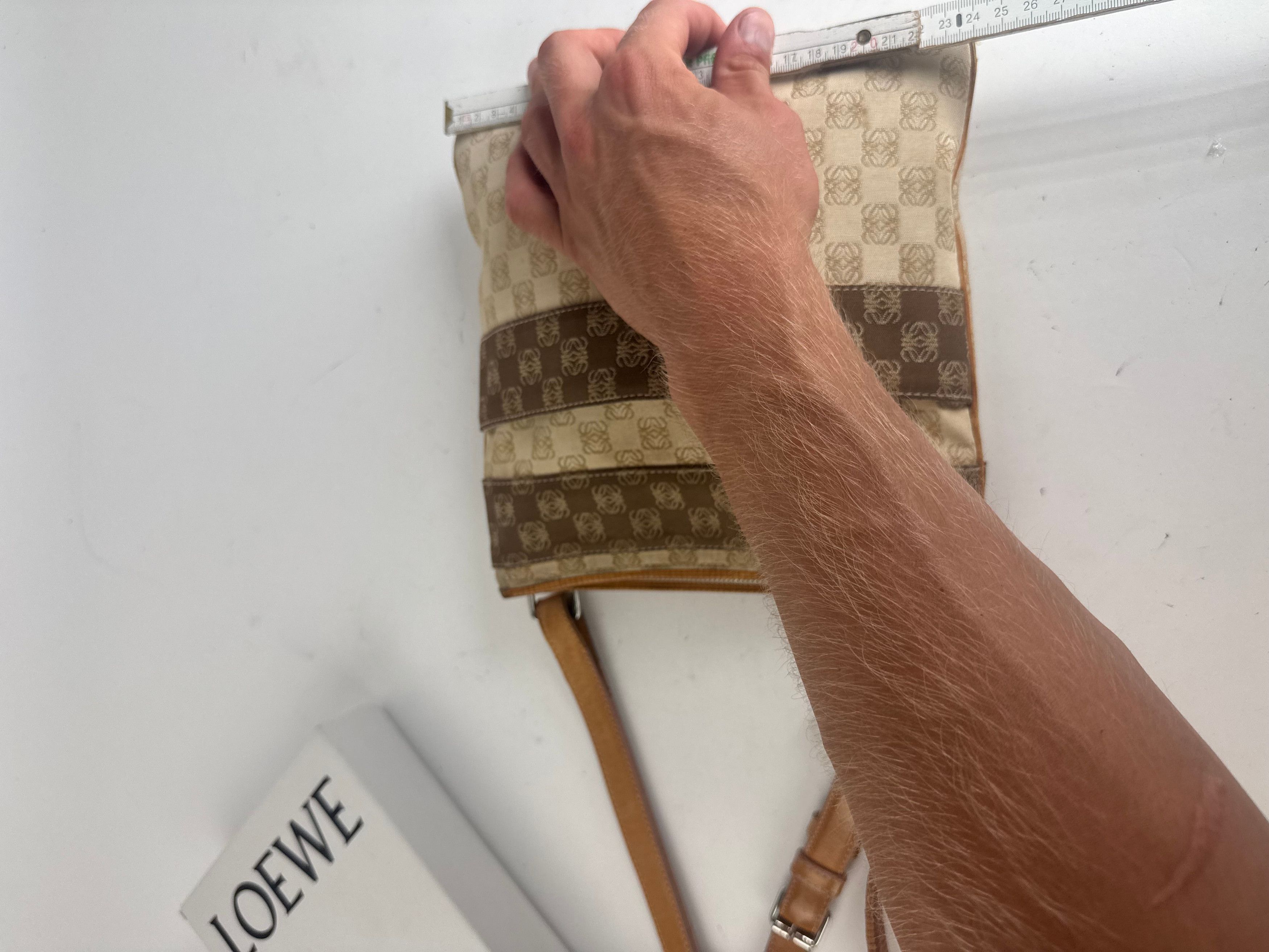 Loewe Vintage Madrid Leather canvas monogram Shoulder bag beige br Size ONE SIZE - 13 Thumbnail