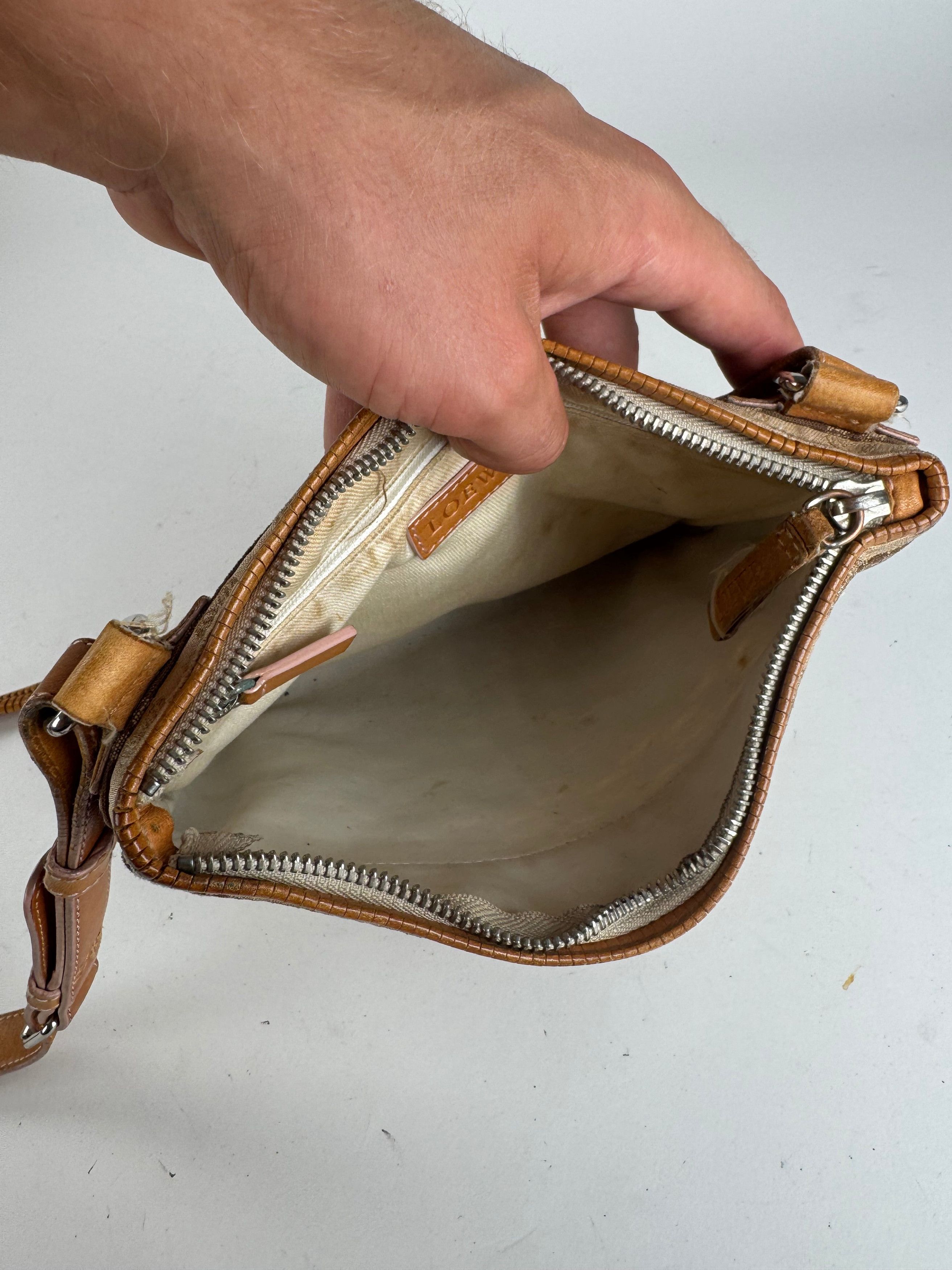 Loewe Vintage Madrid Leather canvas monogram Shoulder bag beige br Size ONE SIZE - 3 Thumbnail