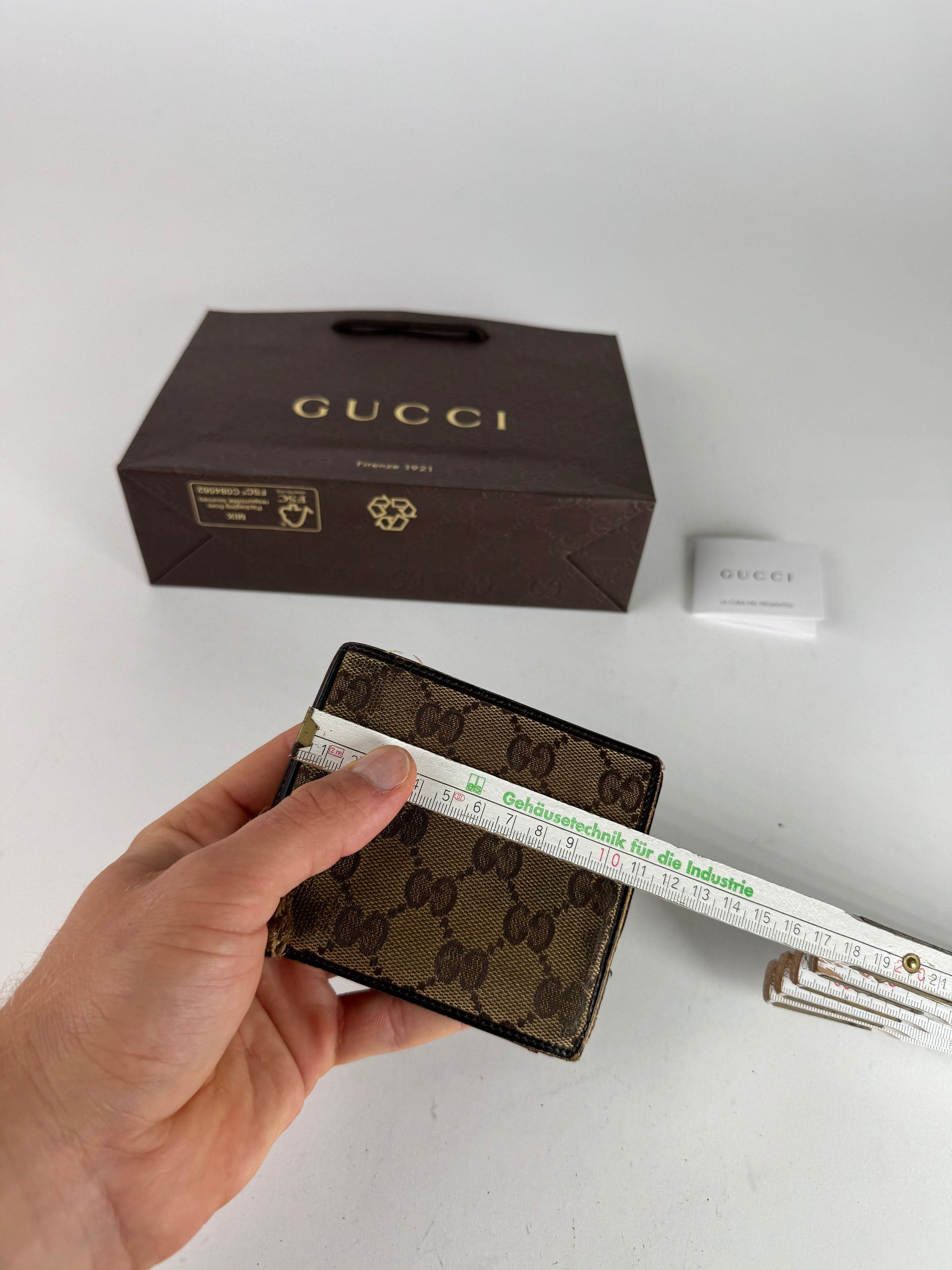 Gucci Vintage Flapable monogram Wallet beige Brown Size ONE SIZE - 3 Thumbnail