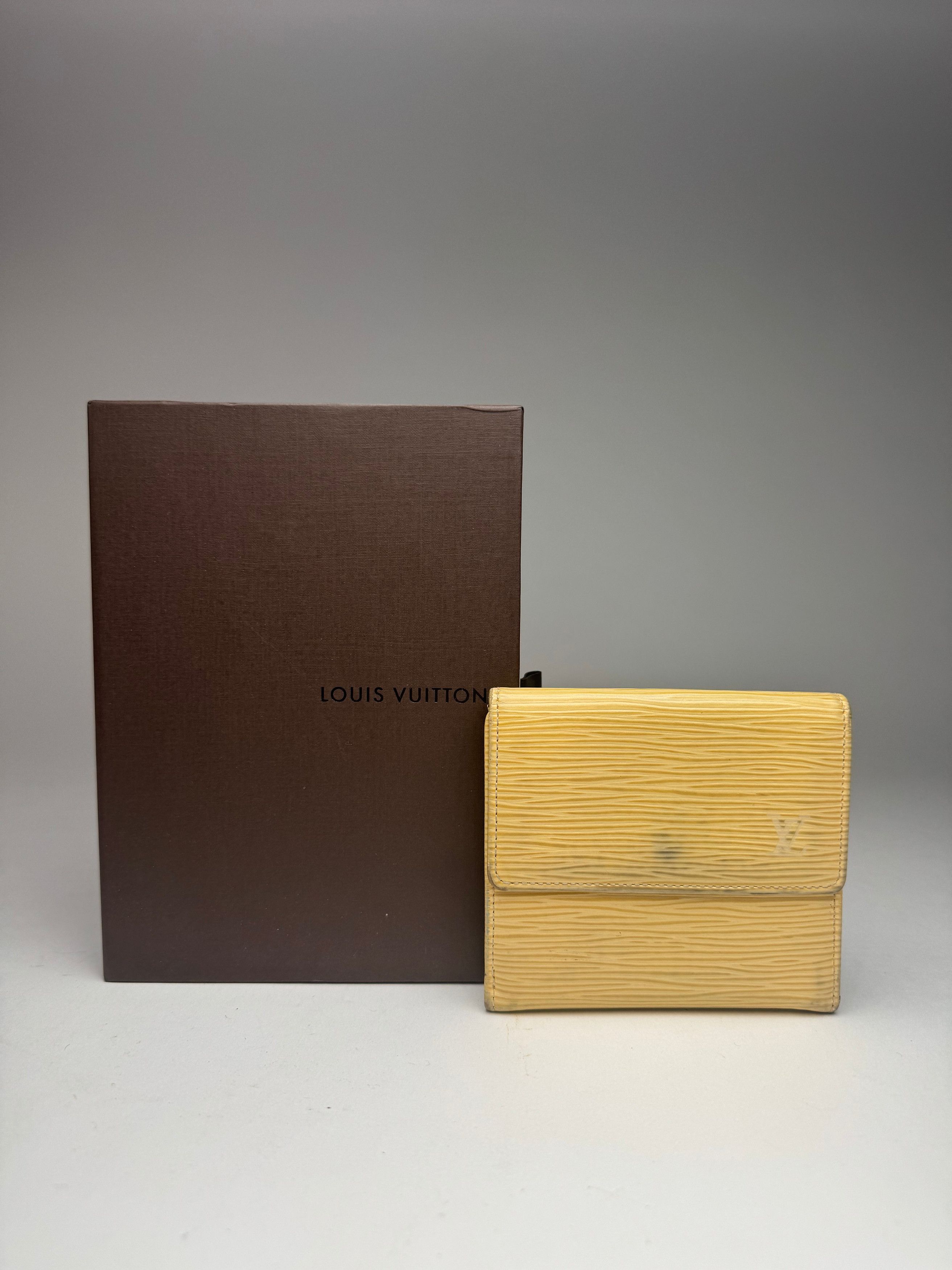 Louis Vuitton Vintage EPI Leather wallet yellow Size ONE SIZE - 7 Thumbnail