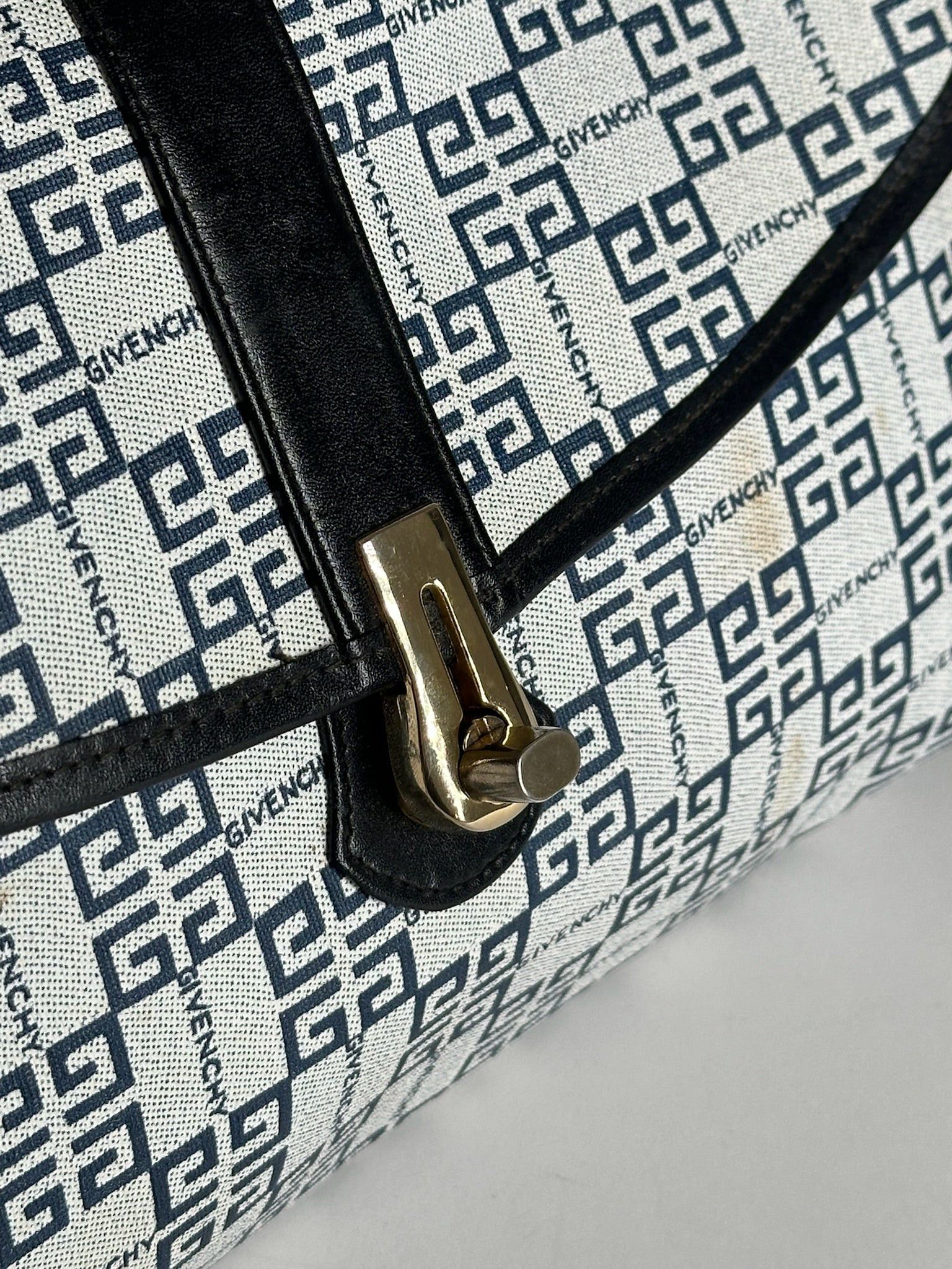 Givenchy Vintage 4G leather bag navy white Size ONE SIZE - 9 Thumbnail
