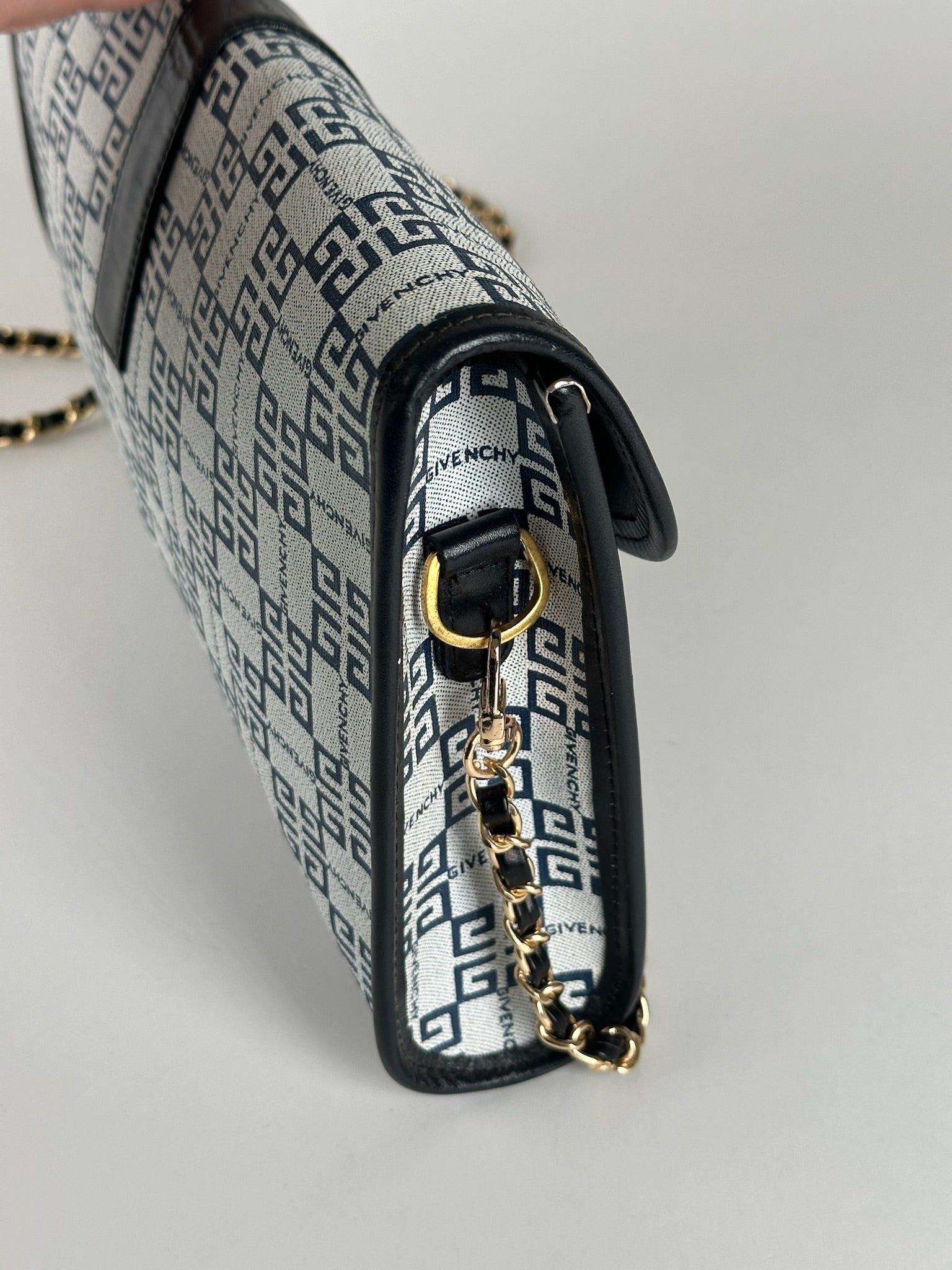 Givenchy Vintage 4G leather bag navy white Size ONE SIZE - 4 Thumbnail