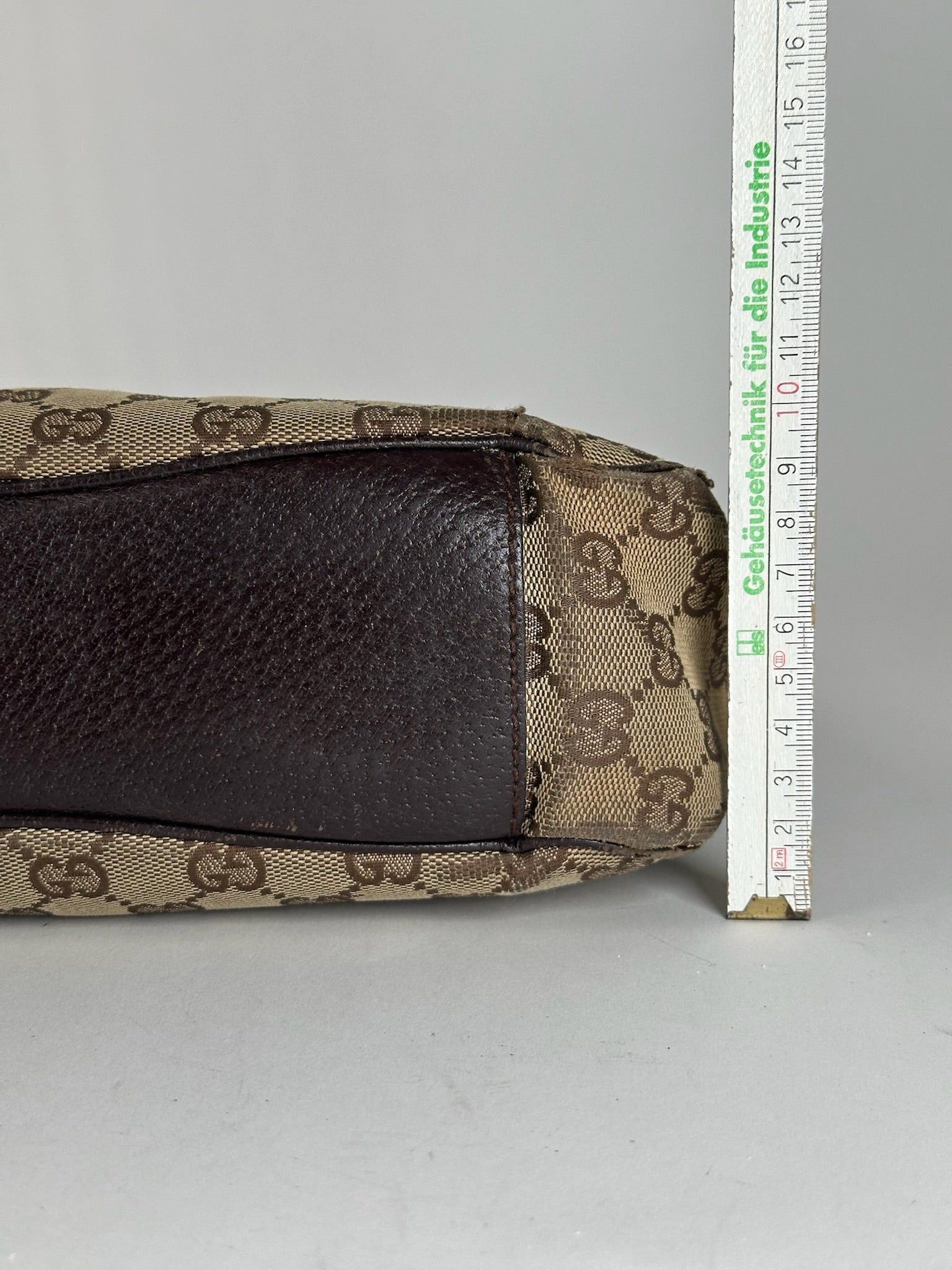 Gucci Vintage Canvas Mongram Handbag beige brown Size ONE SIZE - 12 Thumbnail