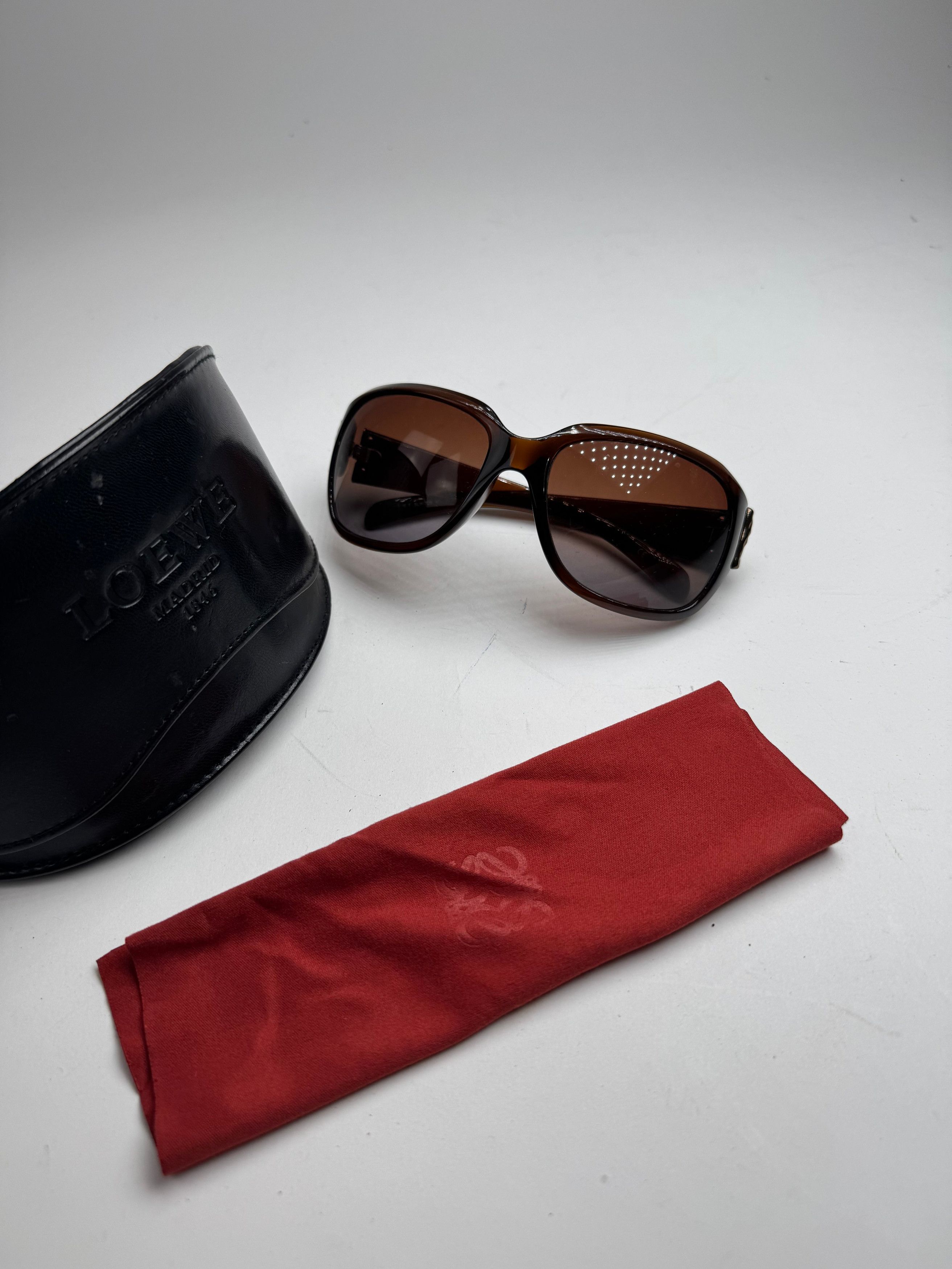 Loewe Vintage Madrid Sunglasses Unisex Brown Size ONE SIZE - 10 Thumbnail
