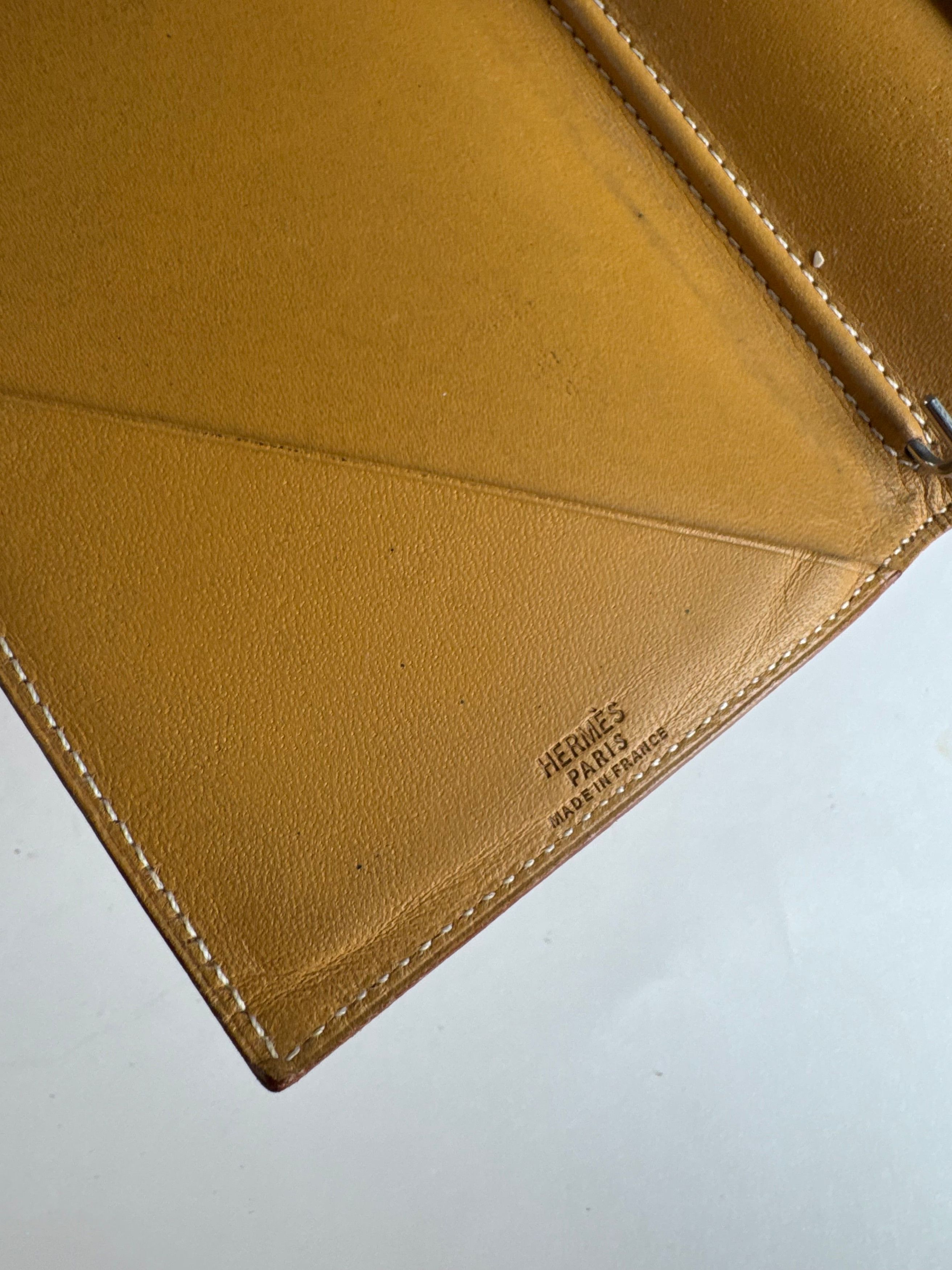 Other Vintage Hermes Paris Leather ID Holder Yellow Size ONE SIZE - 4 Thumbnail