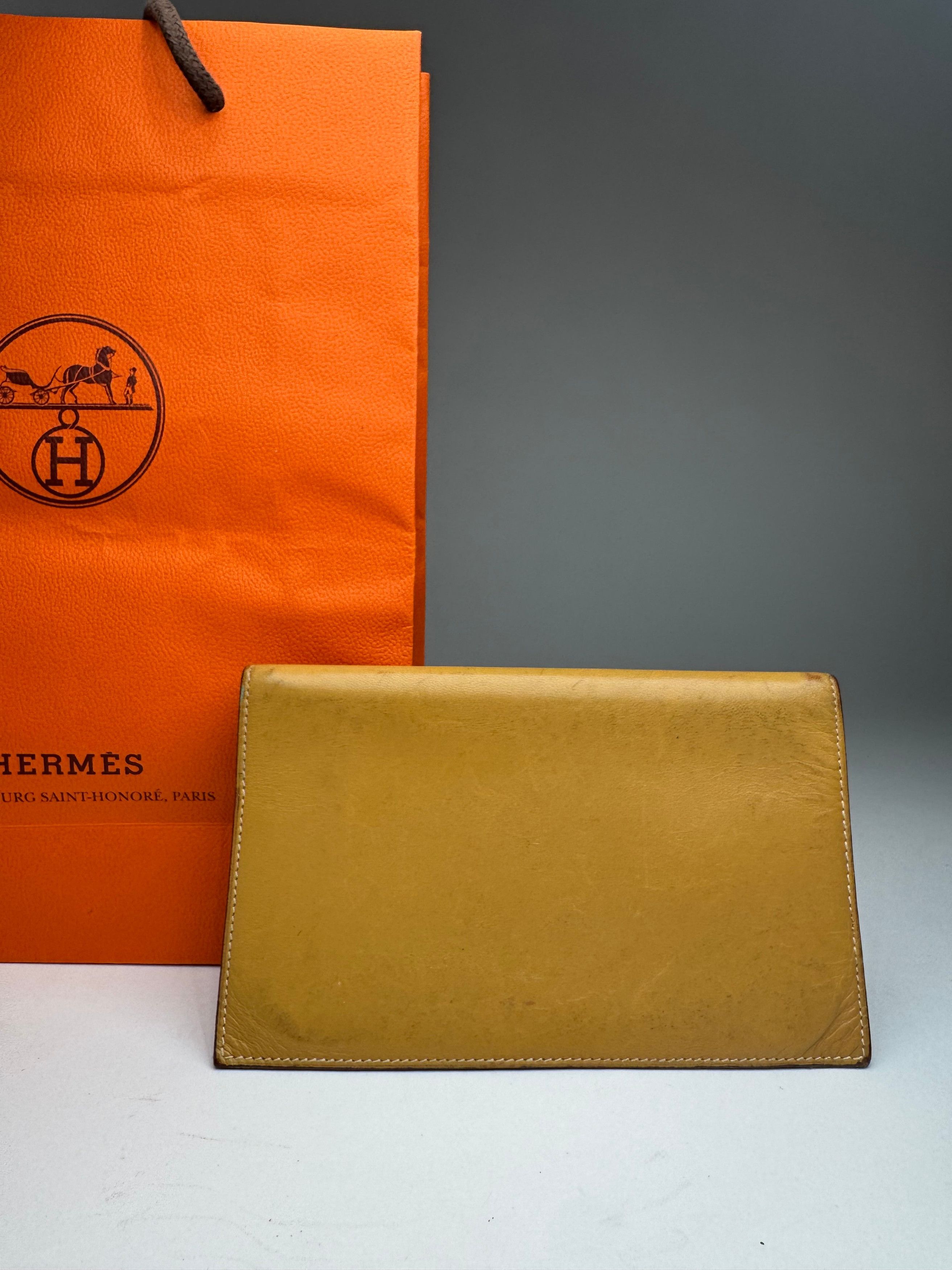 Other Vintage Hermes Paris Leather ID Holder Yellow Size ONE SIZE - 9 Thumbnail