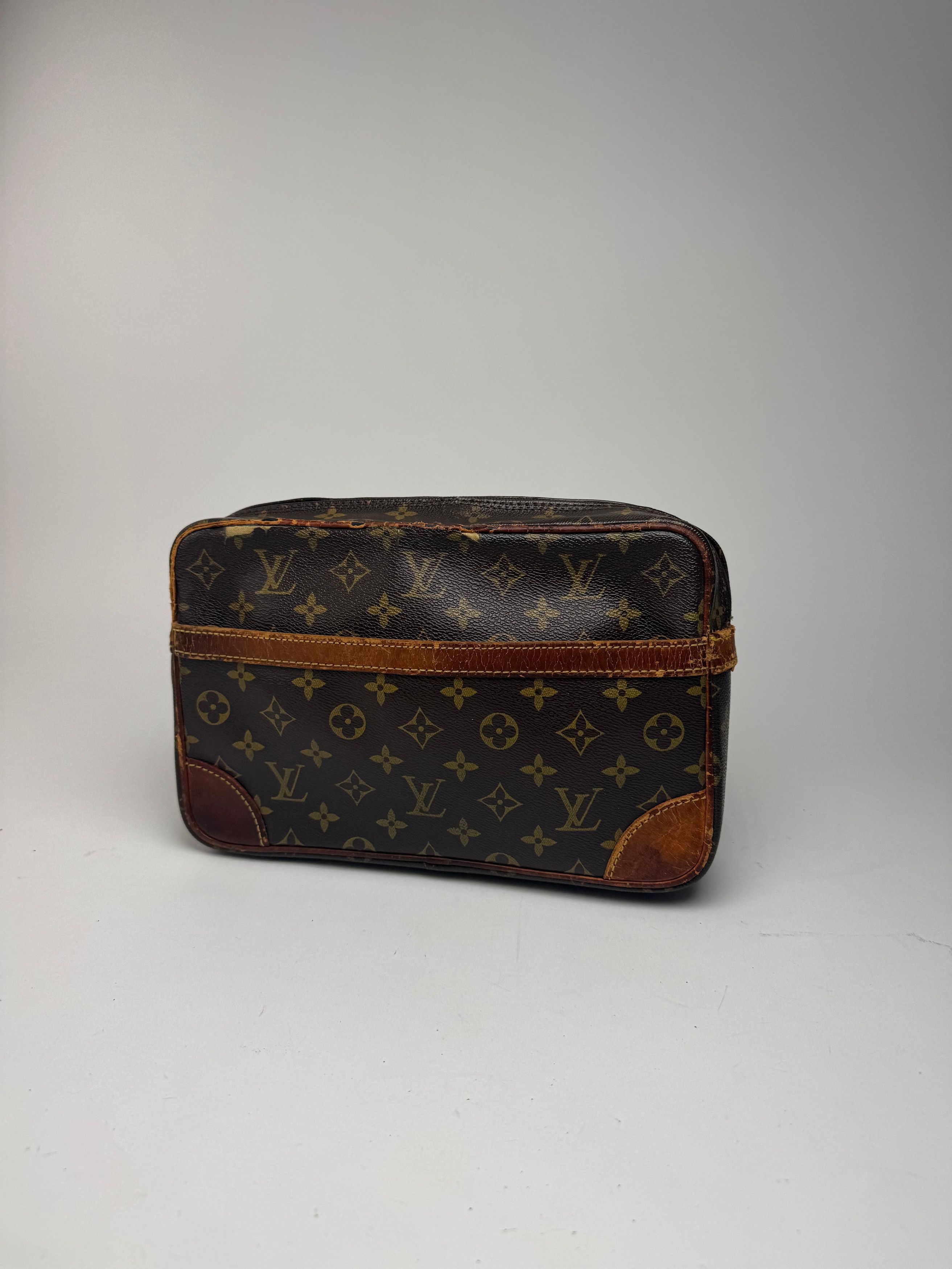 Louis Vuitton Vintage Monogram Leather Clutch Brown Size ONE SIZE - 2 Thumbnail