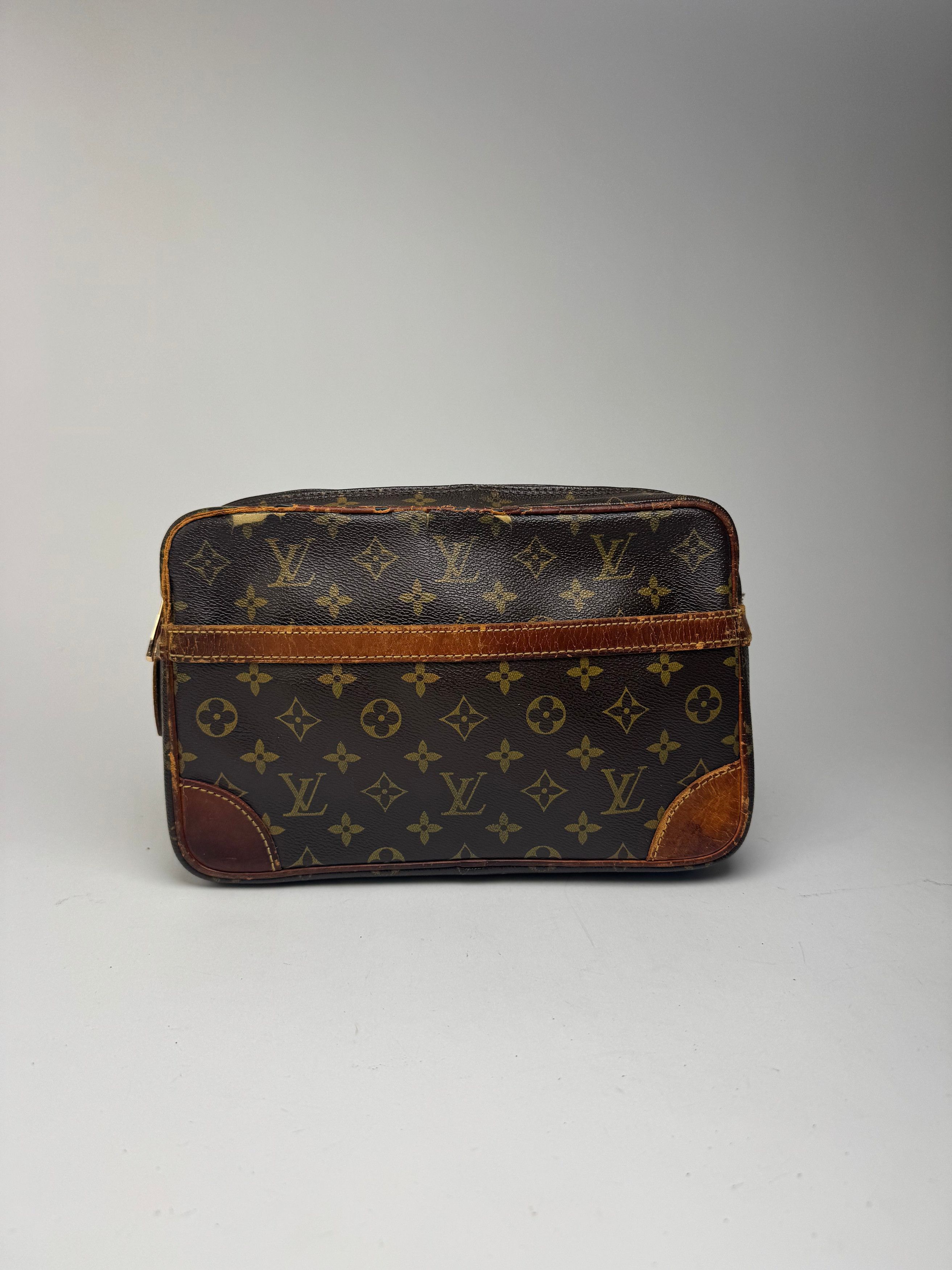 Louis Vuitton Vintage Monogram Leather Clutch Brown Size ONE SIZE - 15 Thumbnail