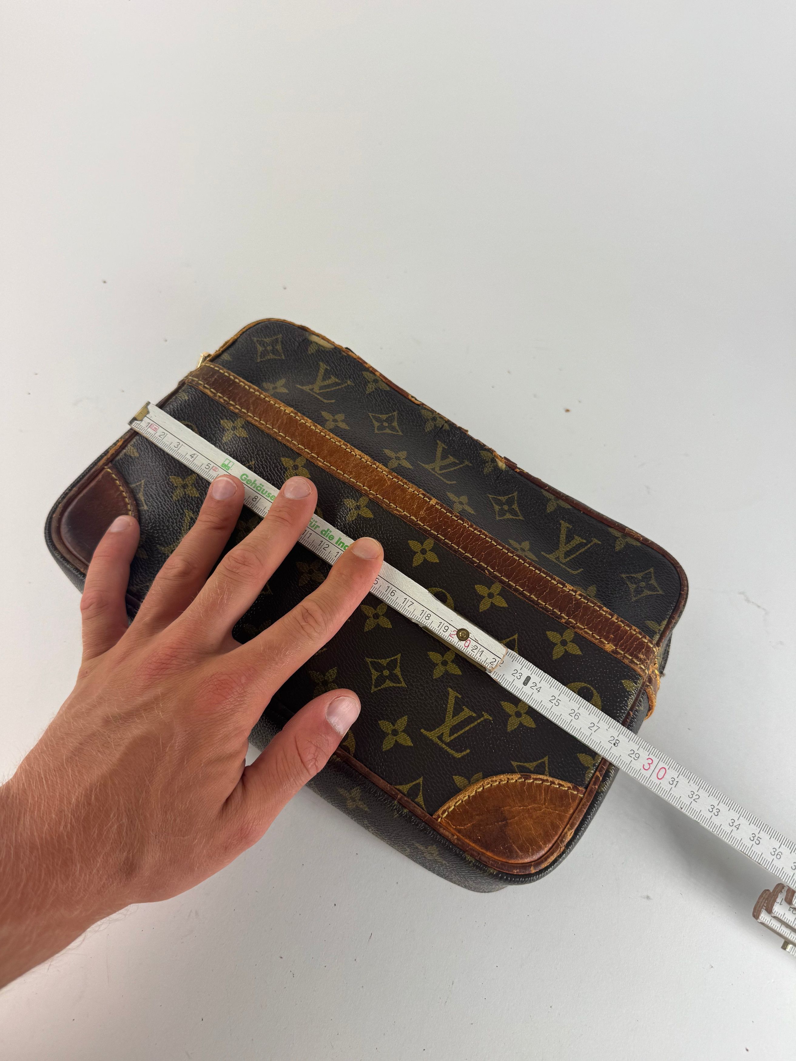 Louis Vuitton Vintage Monogram Leather Clutch Brown Size ONE SIZE - 13 Thumbnail