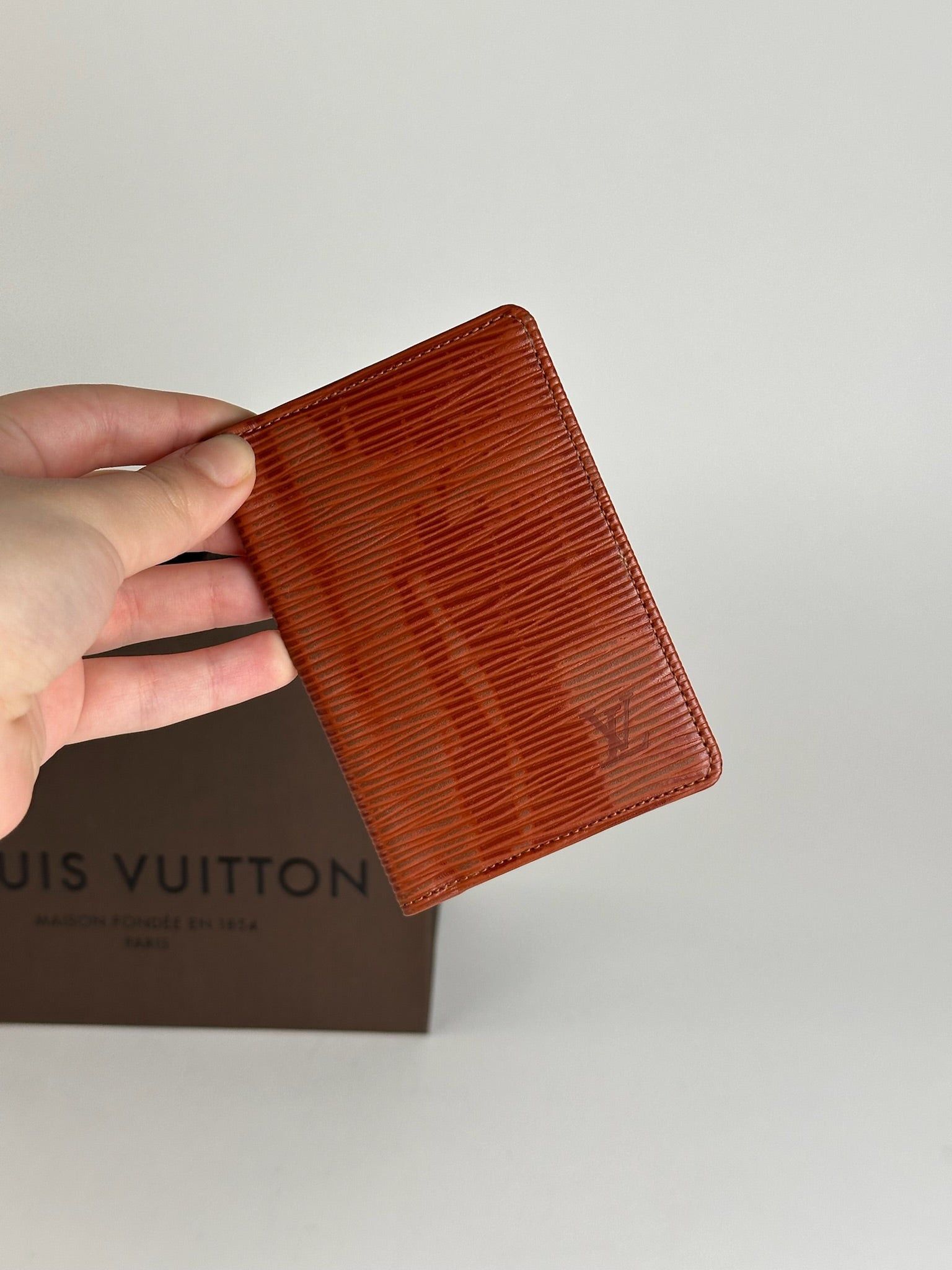Louis Vuitton Vintage epi leather card holder orange Size ONE SIZE - 8 Thumbnail