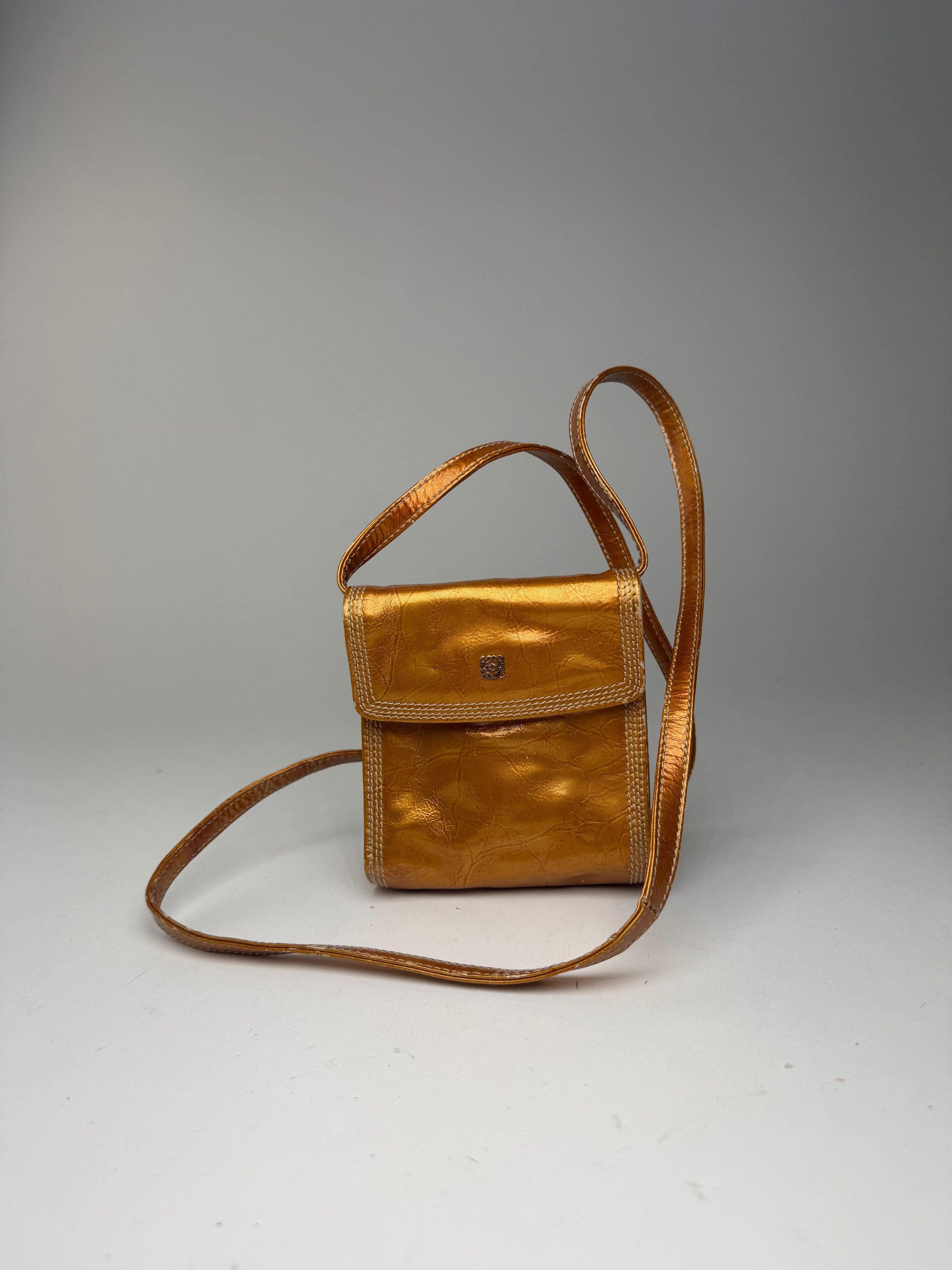 Loewe Vintage Madrid Patent Leather Bag orange golden Size ONE SIZE - 14 Thumbnail