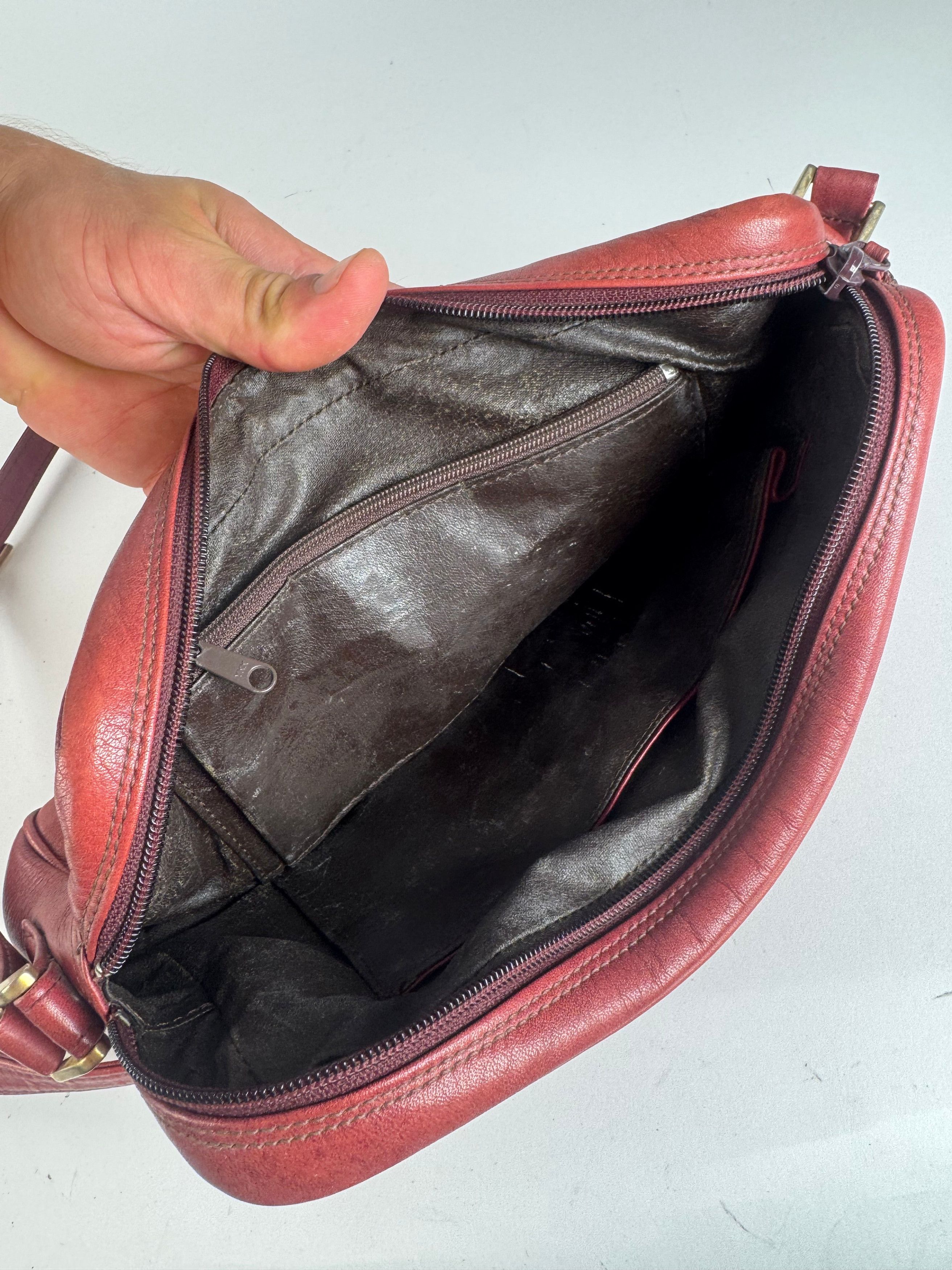 Givenchy Vintage Leather Bag Red Size ONE SIZE - 4 Thumbnail