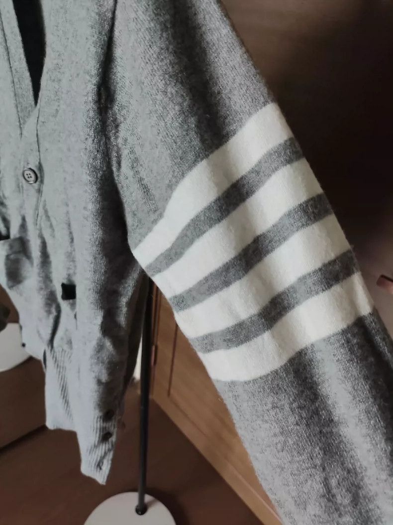 Thom Browne Thom Browne Gray Cashmere Cardigan - dmc Size US L / EU 52-54 / 3 - 4 Thumbnail