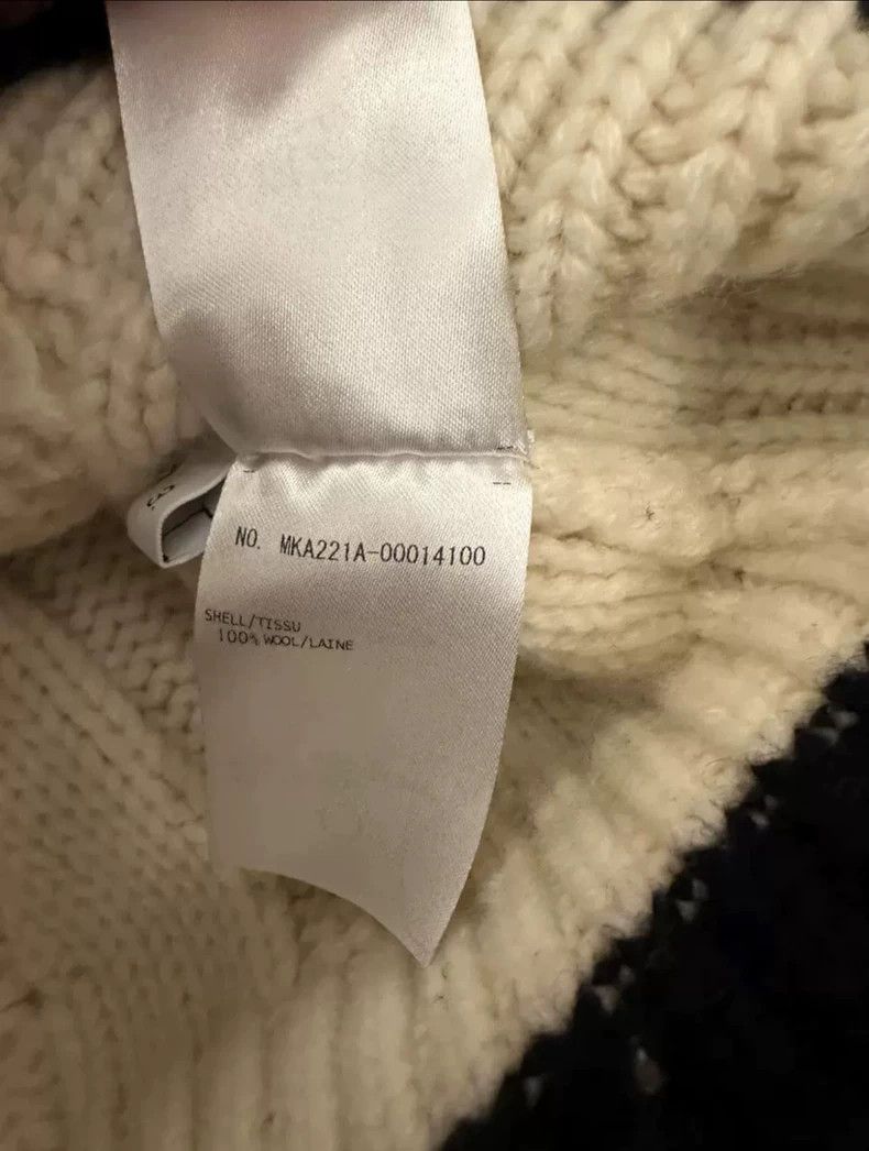 Thom Browne Thom Browne V-Neck Preppy Style Sweater - dmc Size US M / EU 48-50 / 2 - 6 Thumbnail