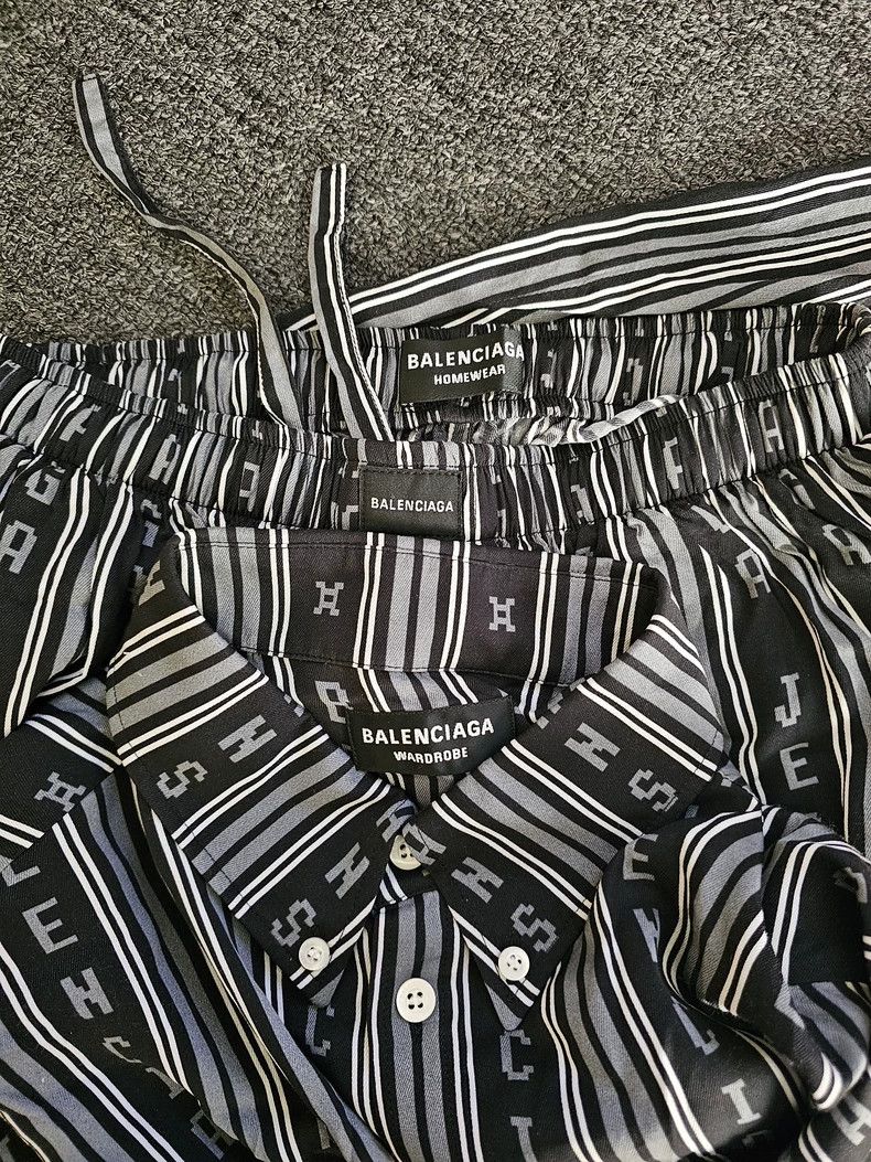 Balenciaga Balenciaga Oversize Short Sleeve Shirt-yf Size US M / EU 48-50 / 2 - 5 Thumbnail