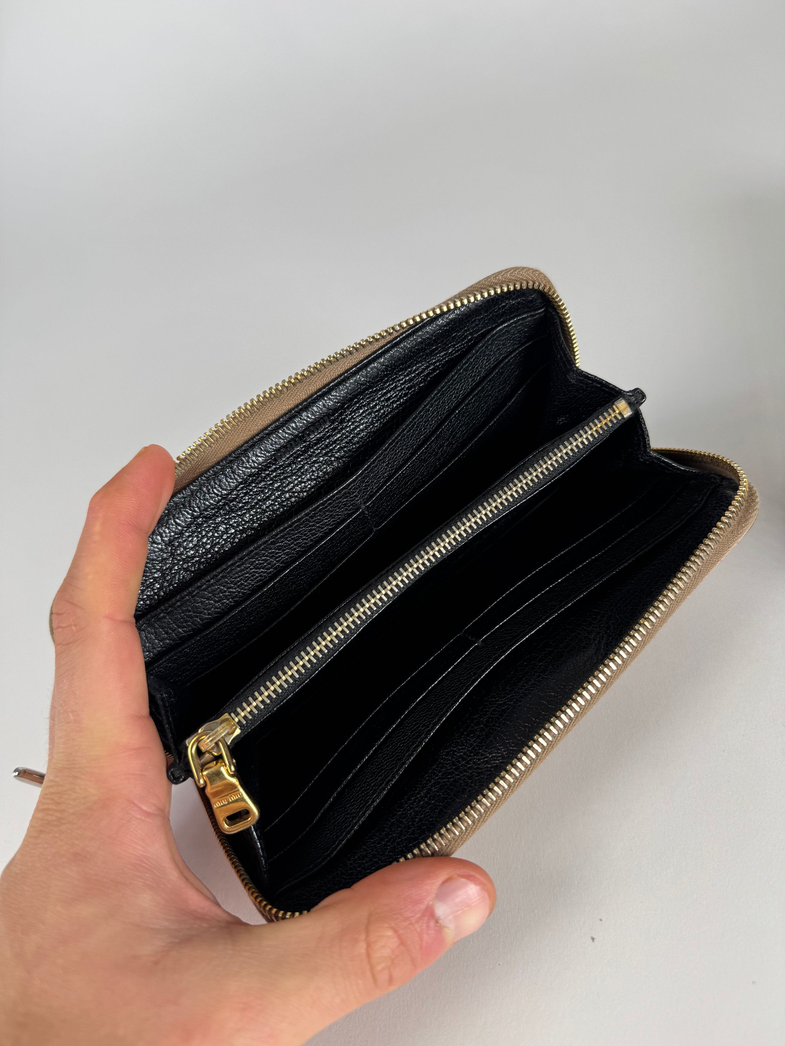 Miu Miu Vintage Leather Wallet Rose/beige Size ONE SIZE - 3 Thumbnail