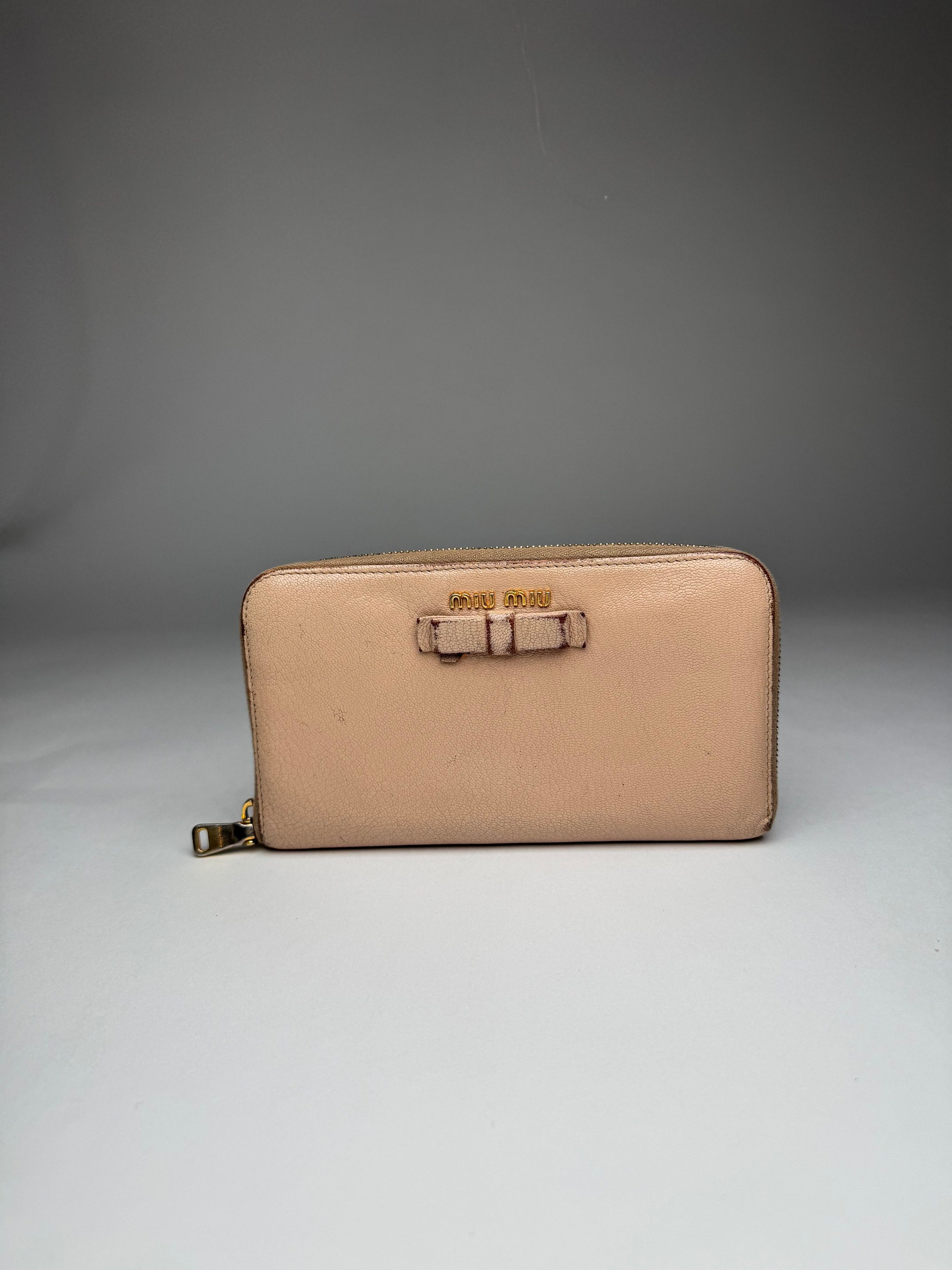 Miu Miu Vintage Leather Wallet Rose/beige Size ONE SIZE - 11 Thumbnail