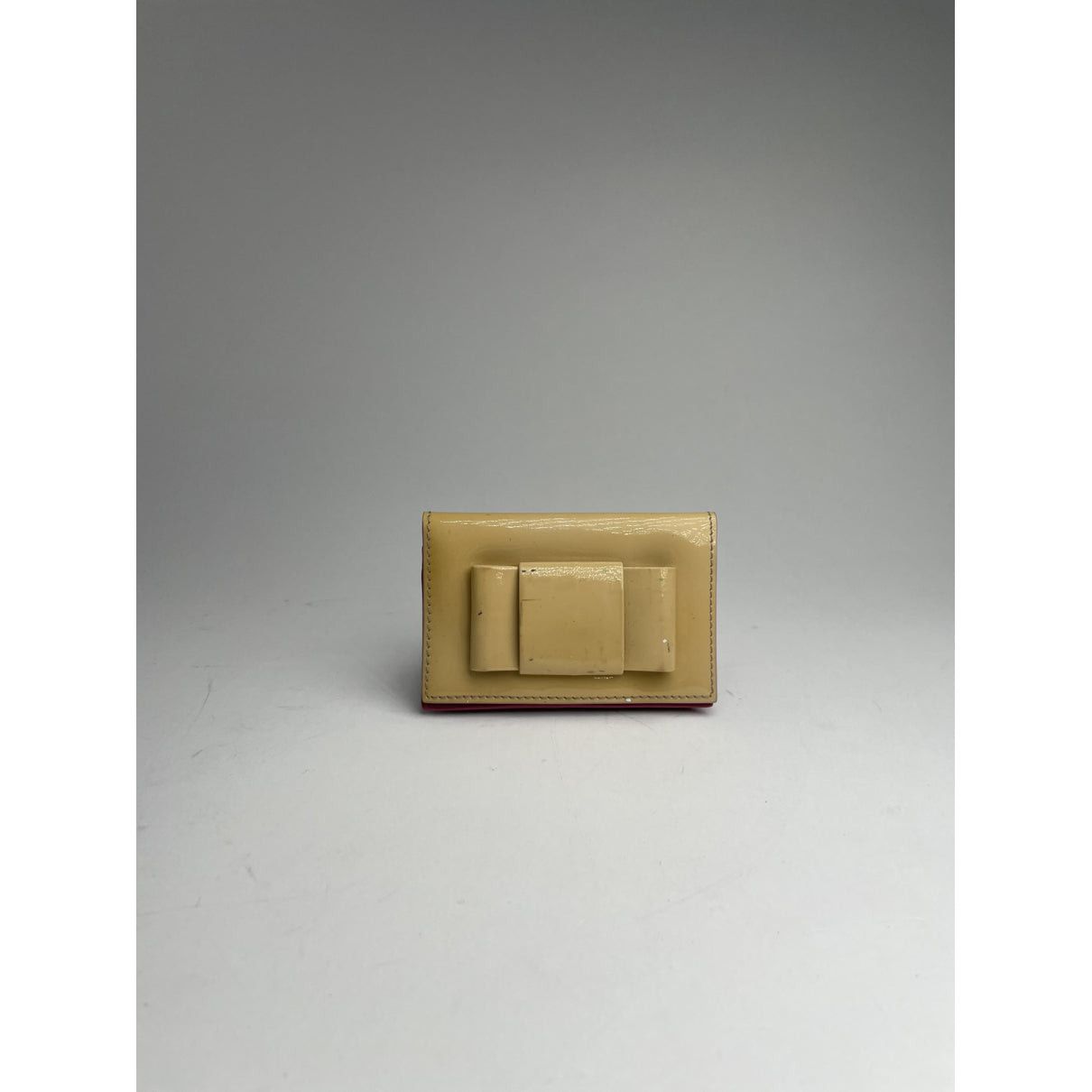 Miu Miu Beige Patent Leather Purse Size ONE SIZE - 2 Thumbnail