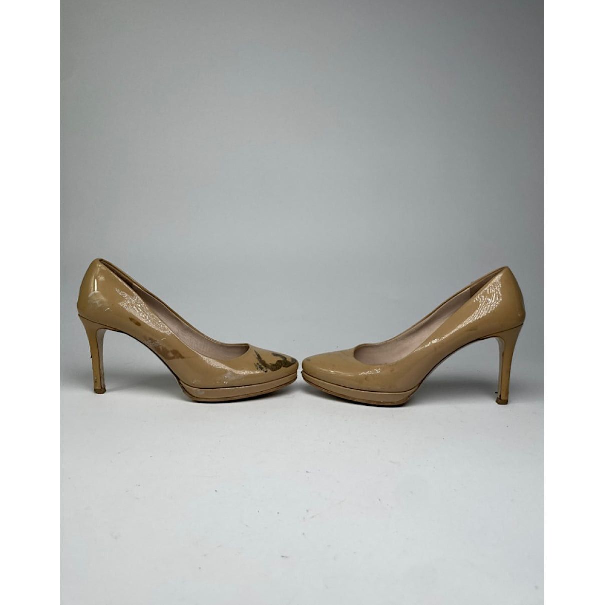Miu Miu Beige Patent Leather Heel Size US 4 / IT 34 - 3 Thumbnail