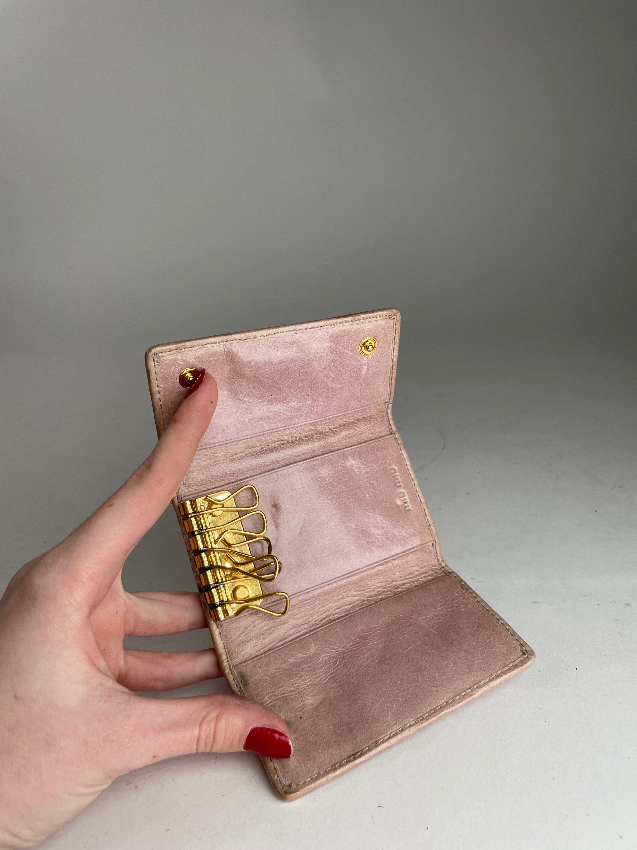 Miu Miu Vintage Metallasse leather Key Holder Rose Size ONE SIZE - 4 Thumbnail