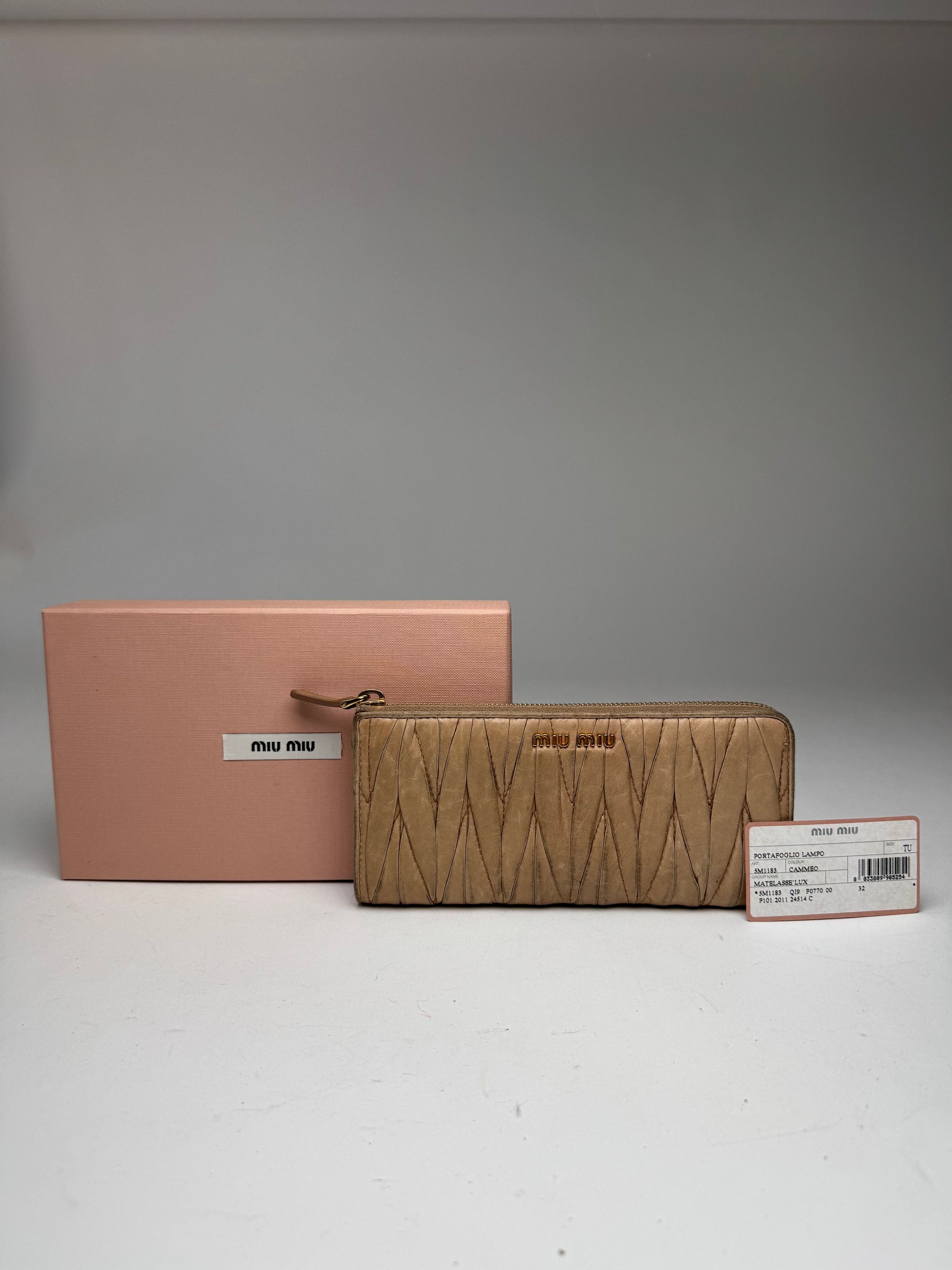 Miu Miu Vintage Metallasse Leather Wallet beige Size ONE SIZE - 7 Thumbnail