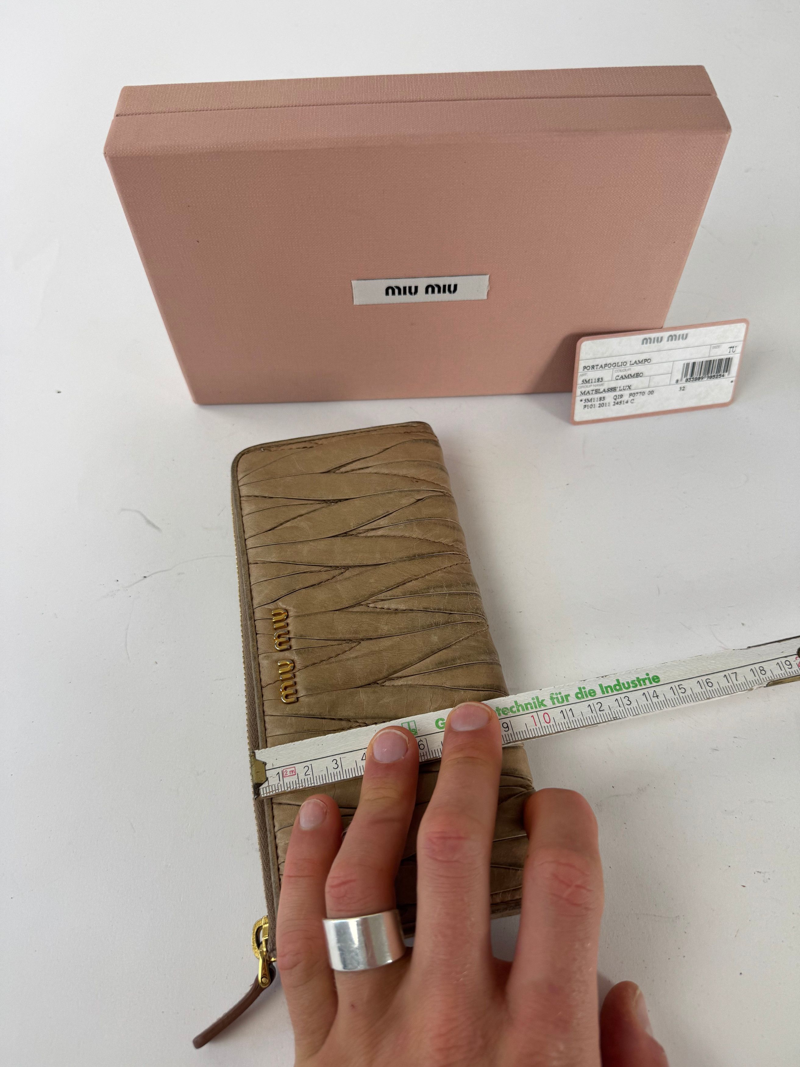 Miu Miu Vintage Metallasse Leather Wallet beige Size ONE SIZE - 3 Thumbnail