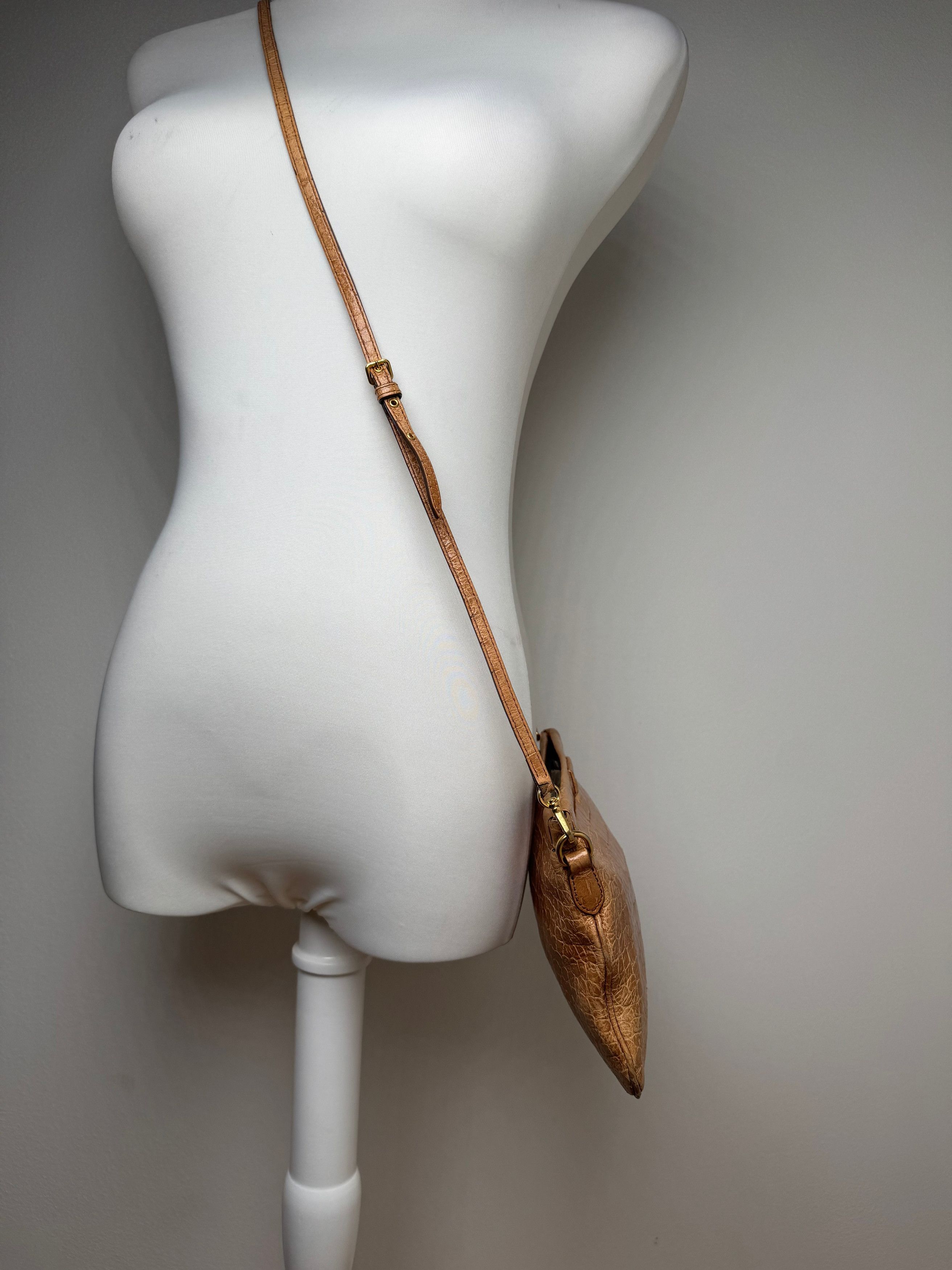 Miu Miu Vintage Leather Crossbody Bag Brown Size ONE SIZE - 14 Thumbnail