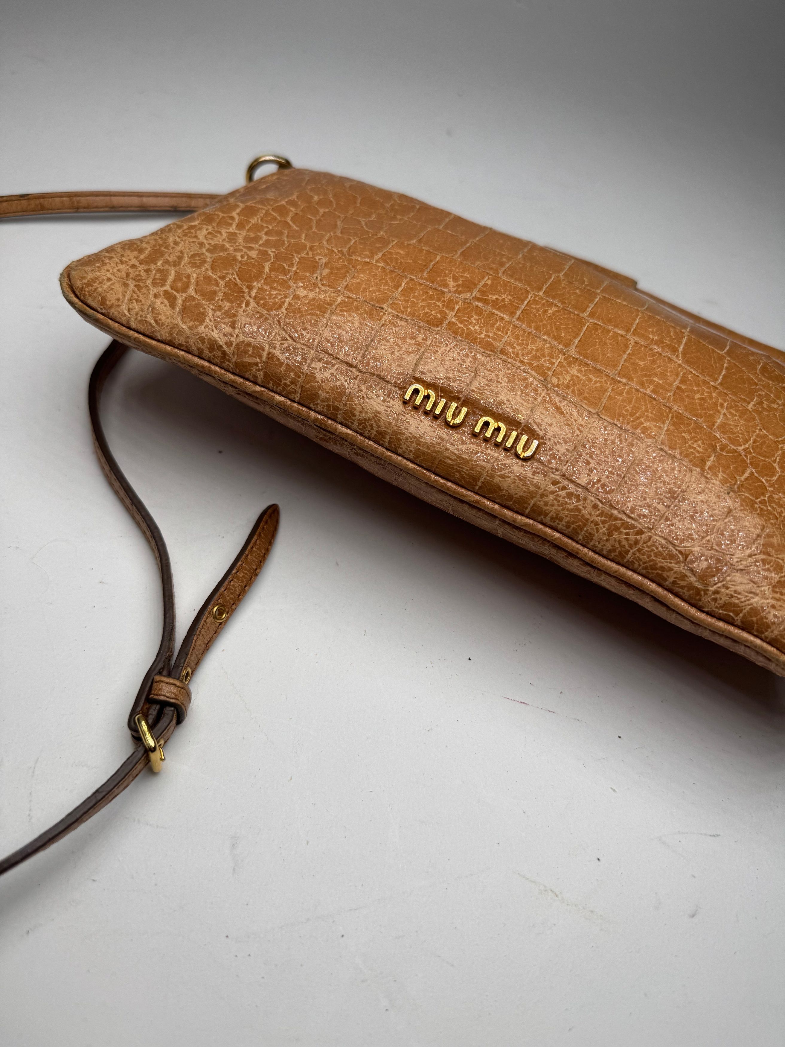 Miu Miu Vintage Leather Crossbody Bag Brown Size ONE SIZE - 9 Thumbnail