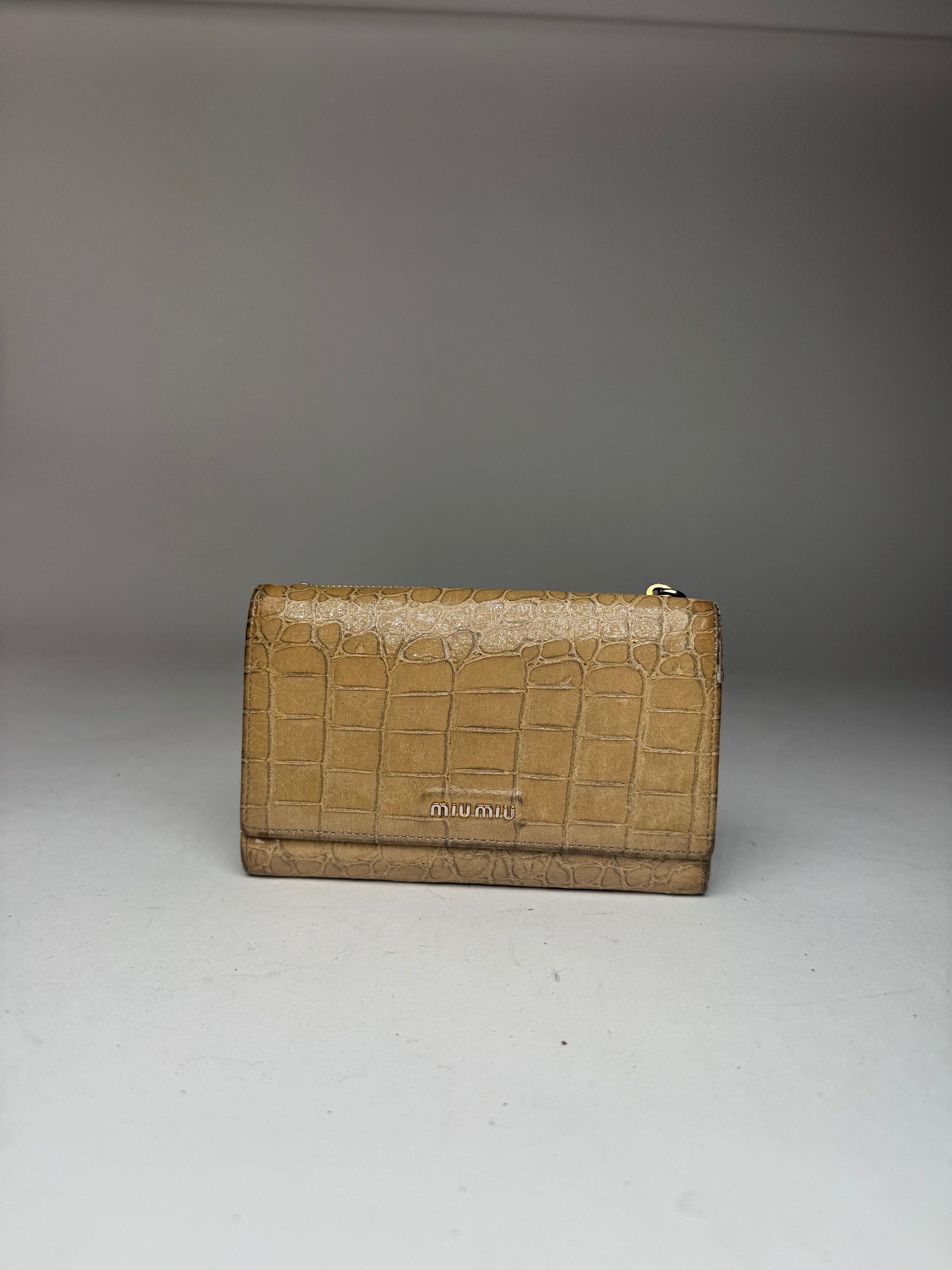 Miu Miu Vintage Leather Wallet beige Size ONE SIZE - 9 Thumbnail