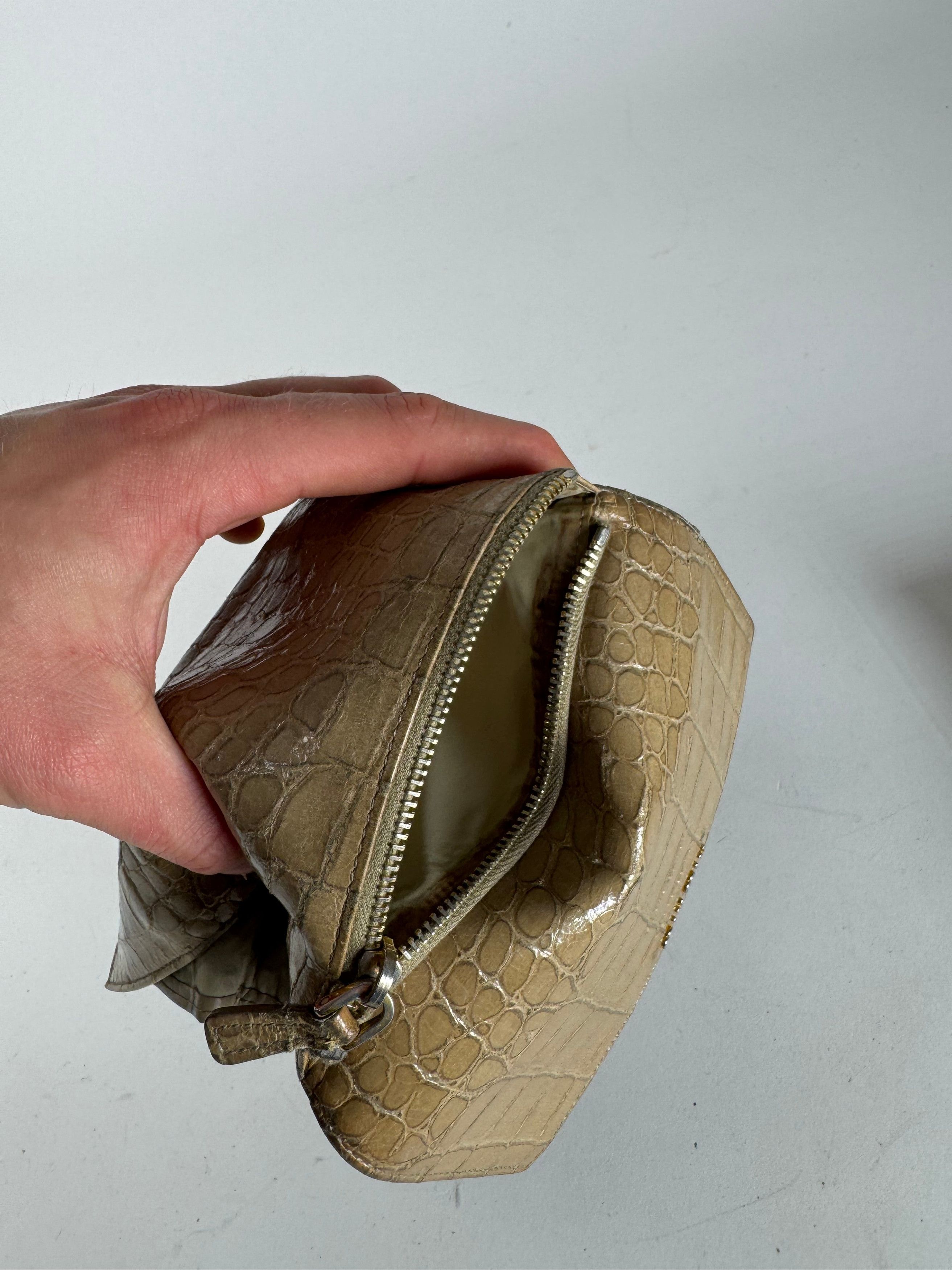 Miu Miu Vintage Leather Wallet beige Size ONE SIZE - 3 Thumbnail