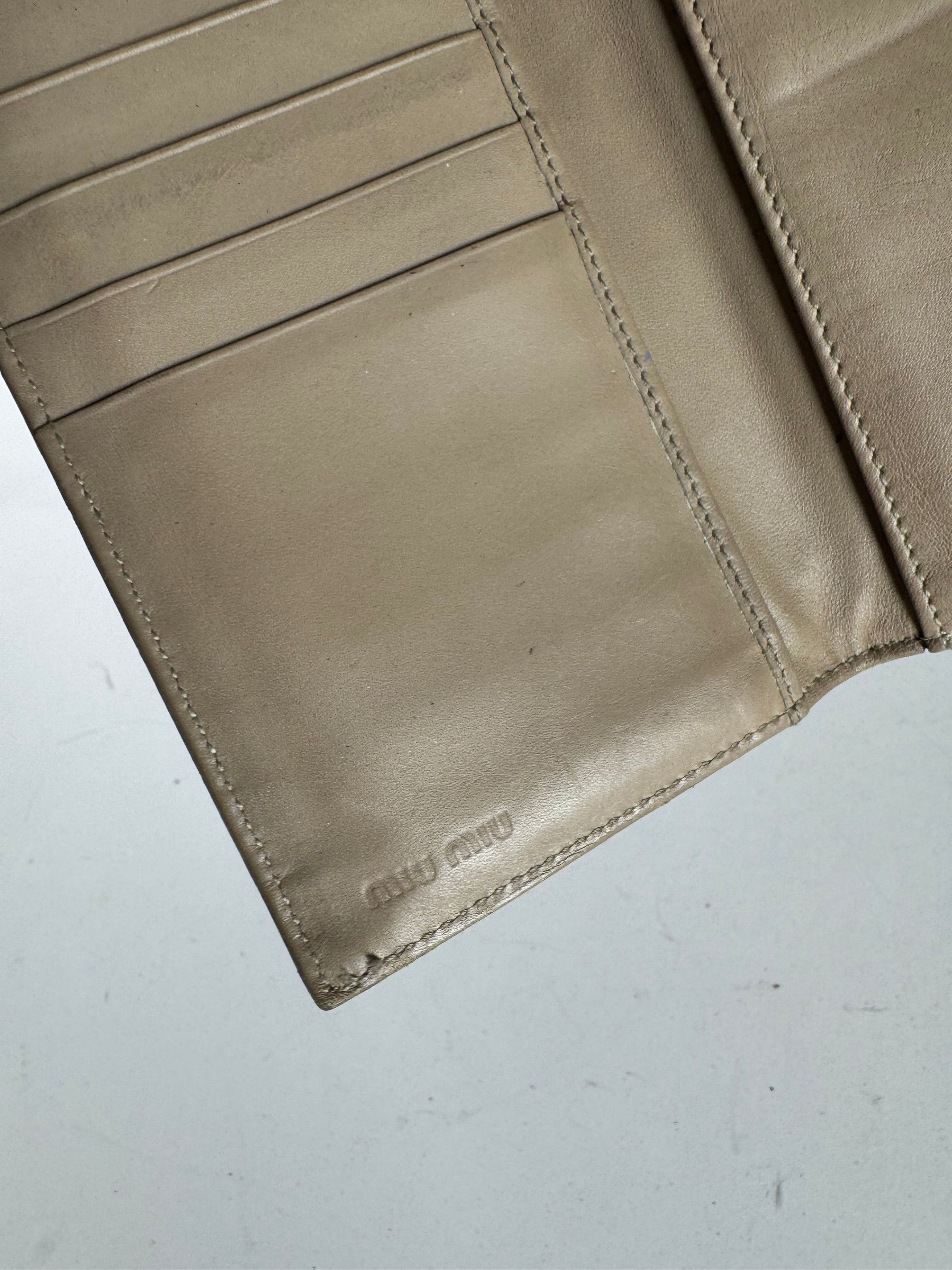Miu Miu Vintage Leather Wallet beige Size ONE SIZE - 6 Thumbnail