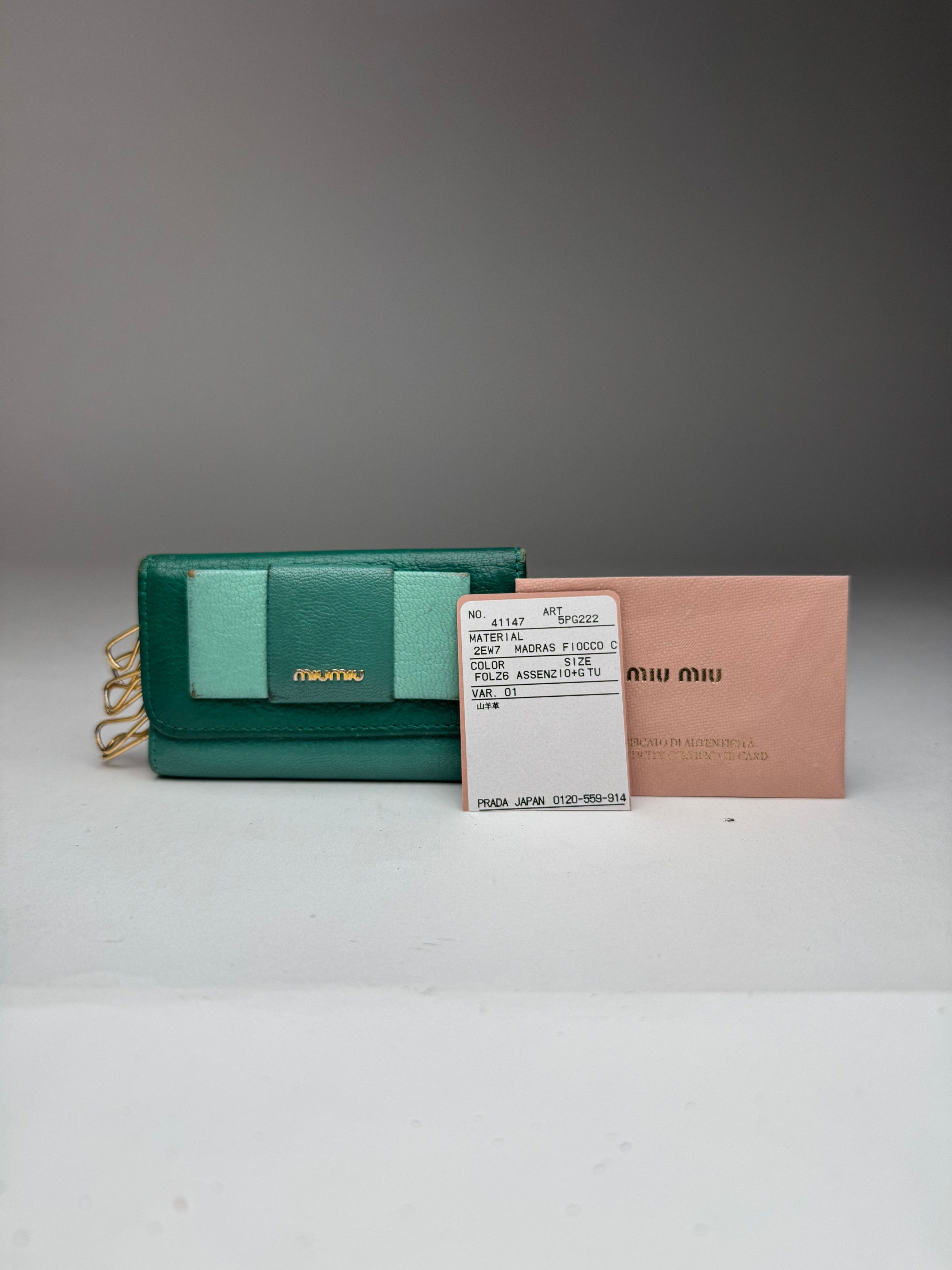 Miu Miu Vintage Leather Key Holder Green Size ONE SIZE - 4 Thumbnail