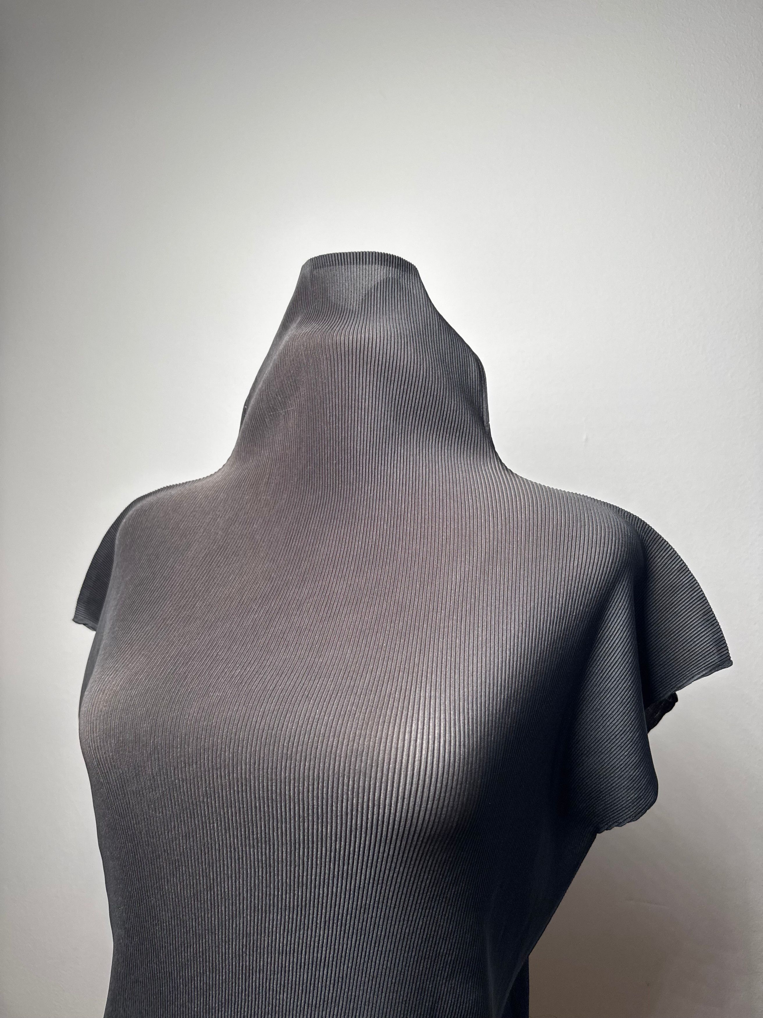 Other Vintage Pleats Please Plissee top Anthracite M Size S / US 4 / IT 40 - 4 Thumbnail