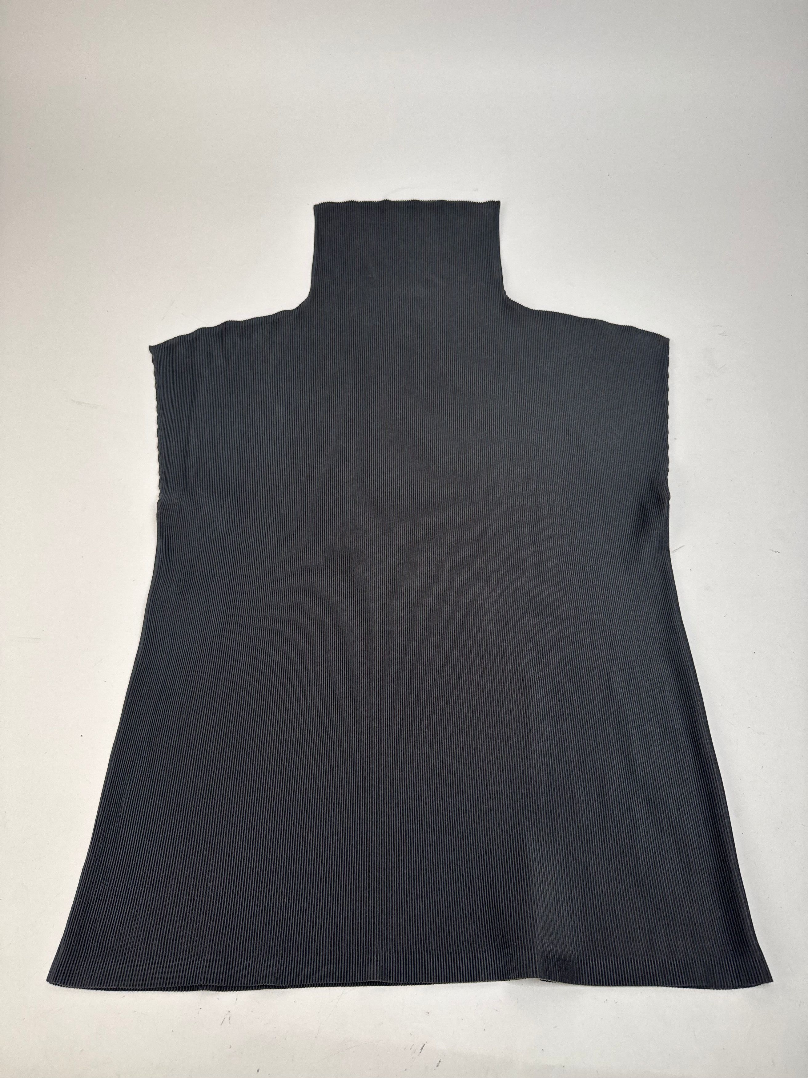 Other Vintage Pleats Please Plissee top Anthracite M Size S / US 4 / IT 40 - 9 Thumbnail
