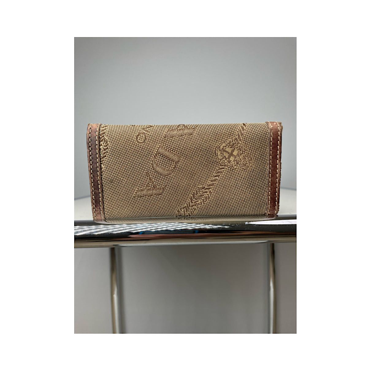 Prada Beige Leather Purse Size ONE SIZE - 3 Thumbnail