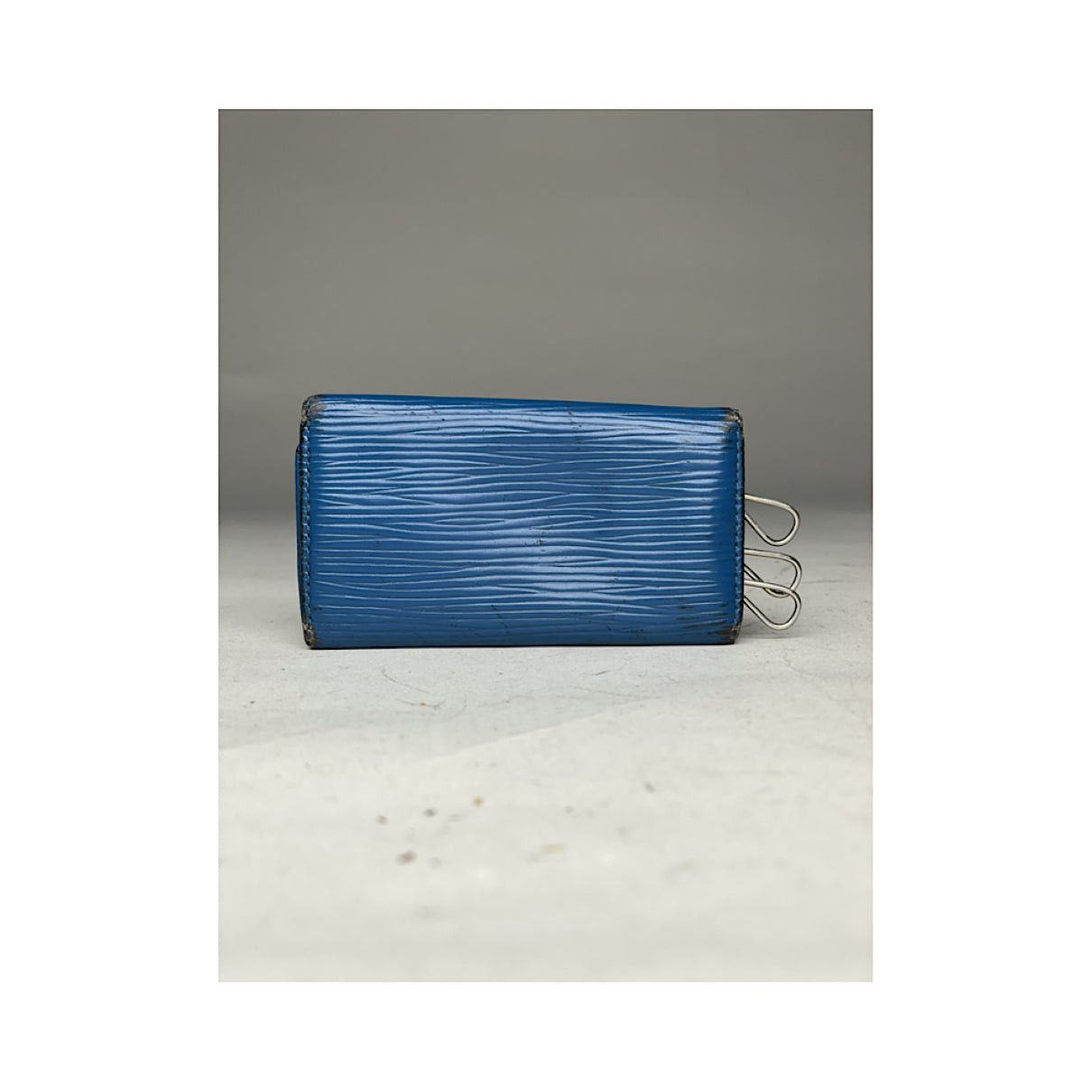 Louis Vuitton Lockme Blue Leather Purse Size ONE SIZE - 5 Thumbnail