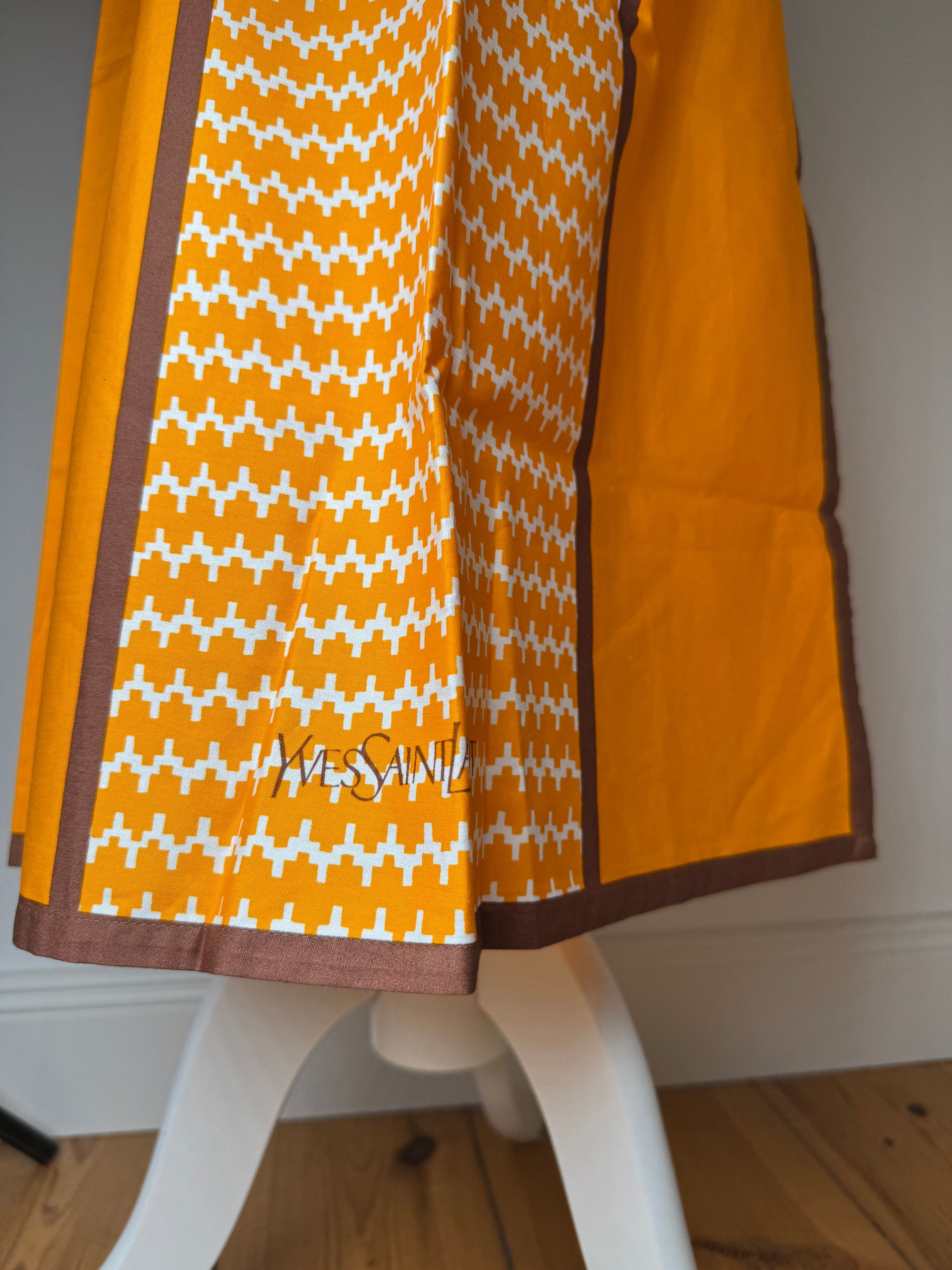 Other Vintage Yves Saint Laurent Skirt Black Yellow Size 30" / US 8 / IT 44 - 4 Thumbnail