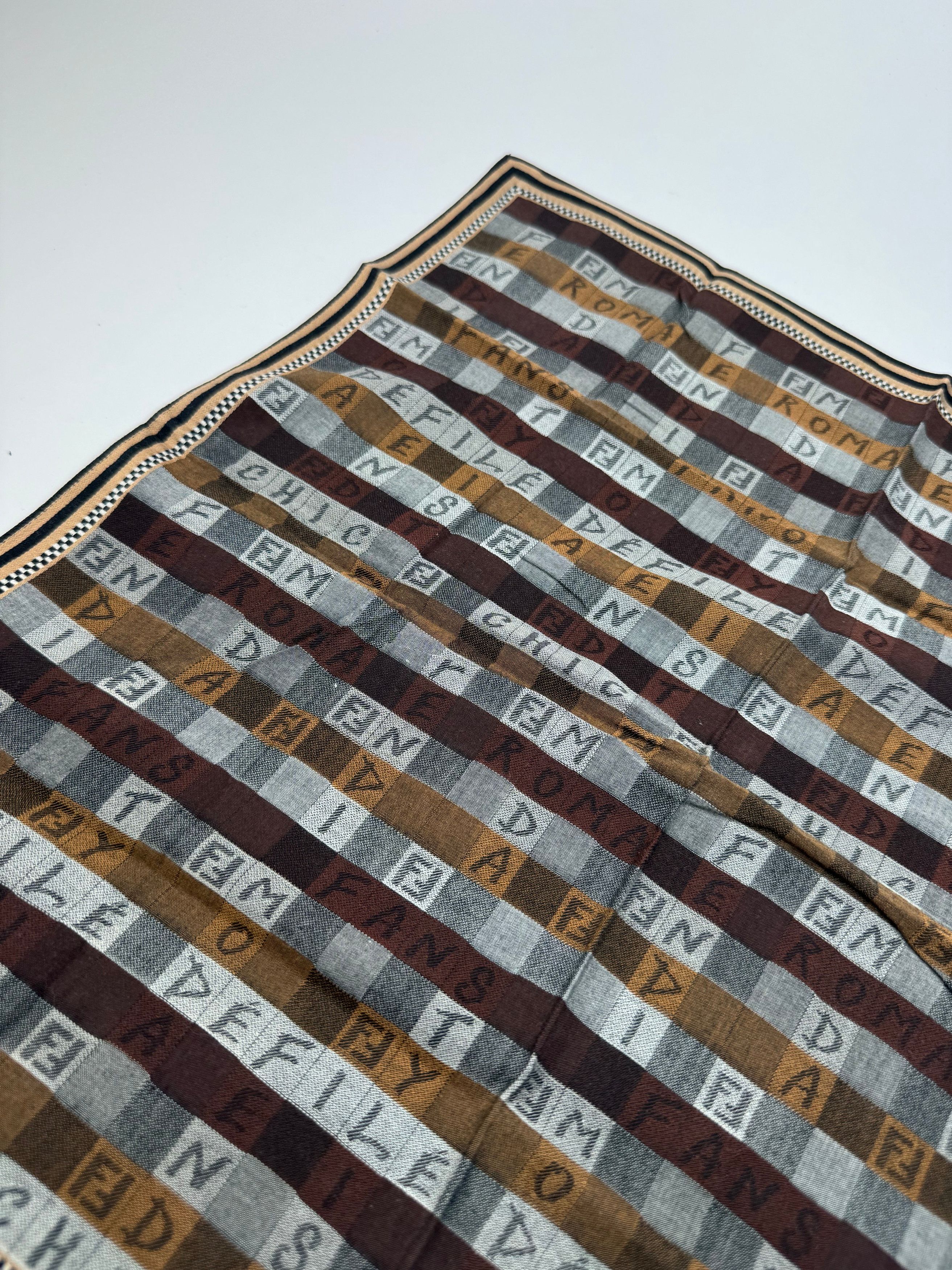 Fendi Vintage Scarf Brown Size ONE SIZE - 3 Thumbnail